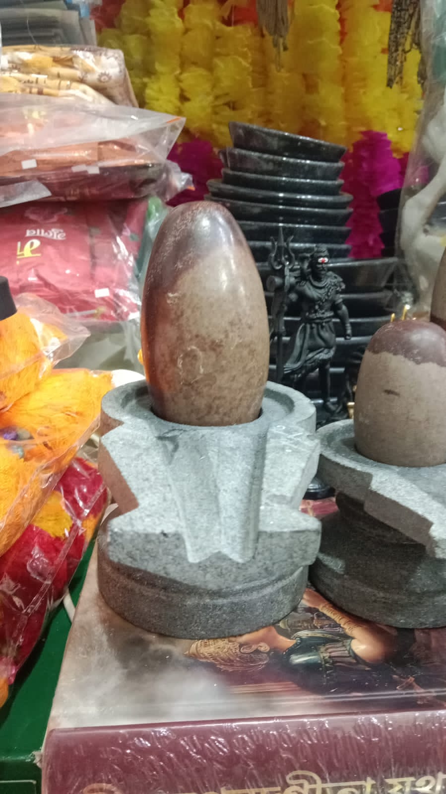 পাথরের গৌরীপিটসহ নর্মদেশ্বর - Image 3