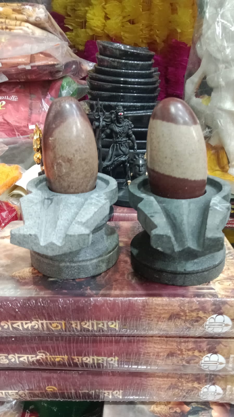 পাথরের গৌরীপিটসহ নর্মদেশ্বর - Image 6