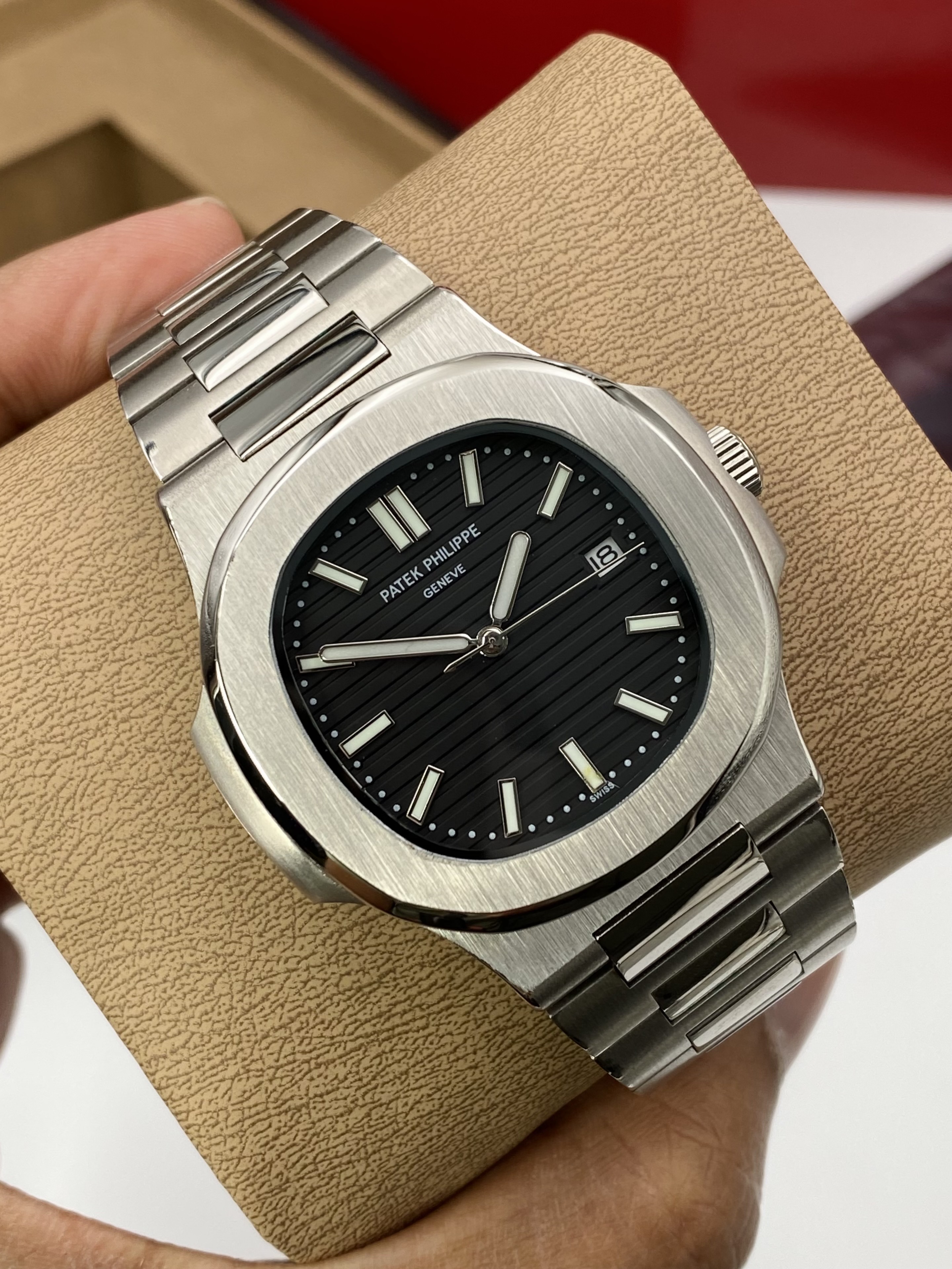 Patek Philippe Nautilus Automatic – AAA Grade_img_2