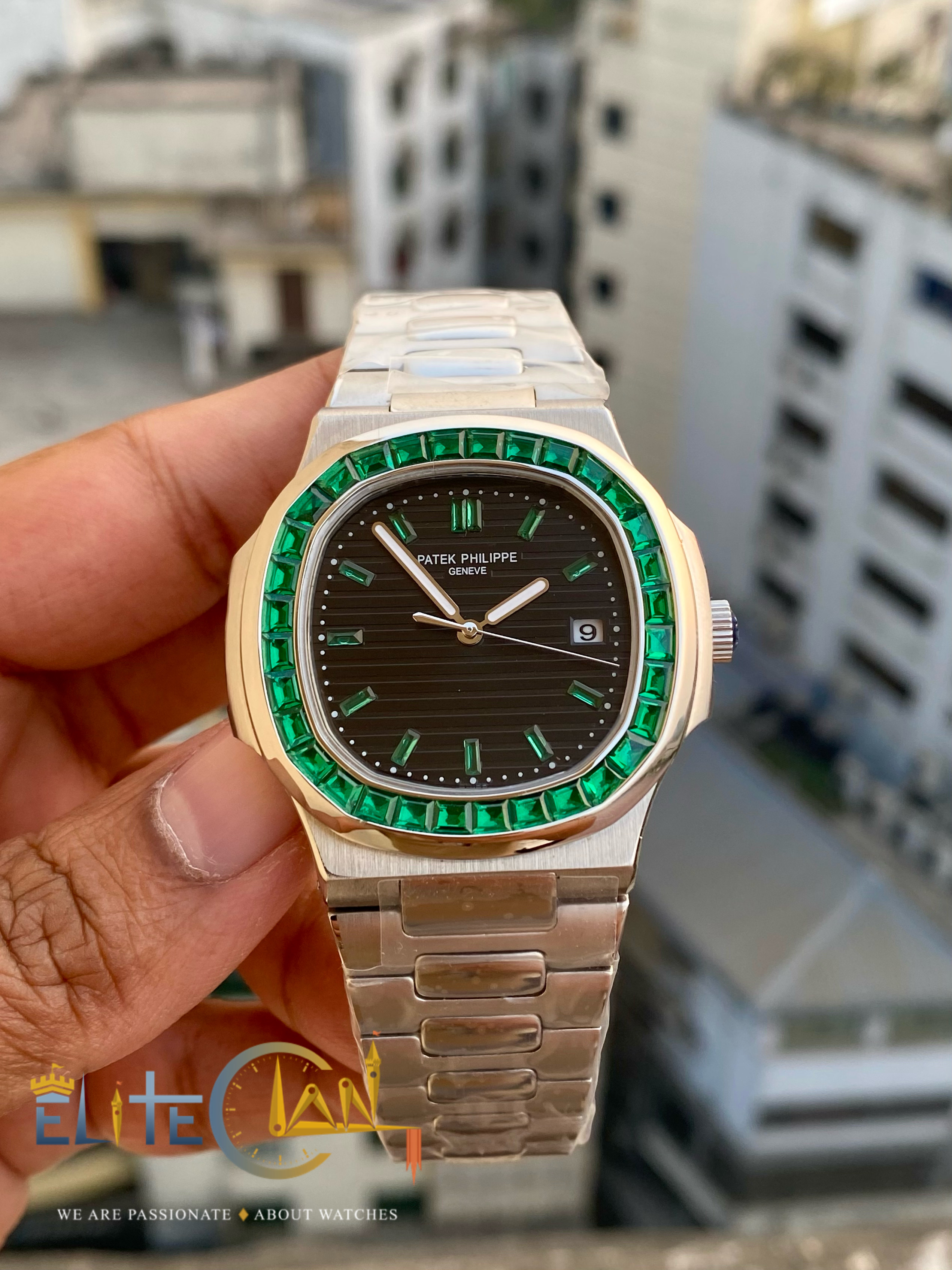 Patek Philippe Nautilus Emerald – Mastercopy Watch_img_0