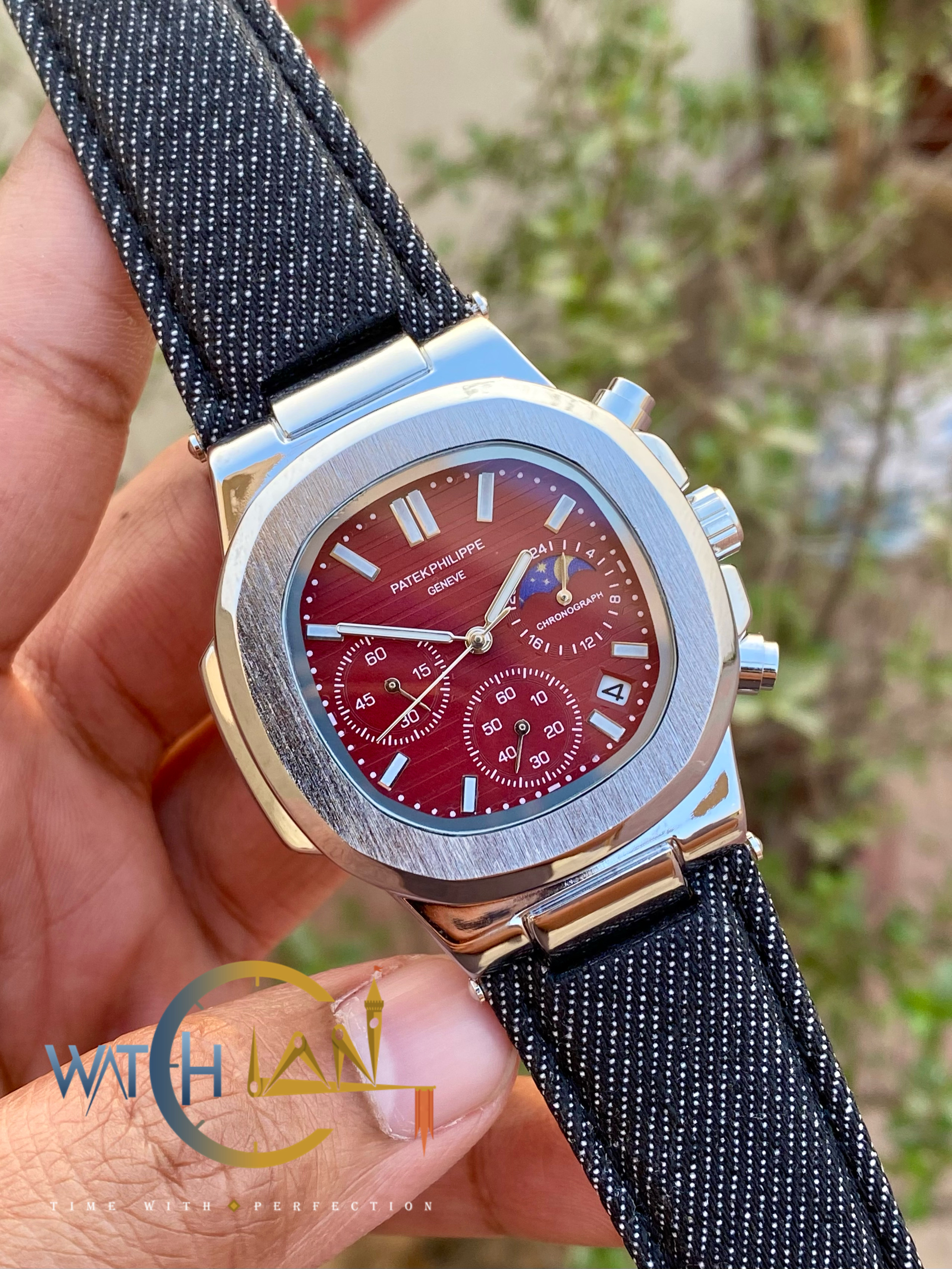 Patek Philippe Nautilus Quartz Belt Edition (Red)_img_0