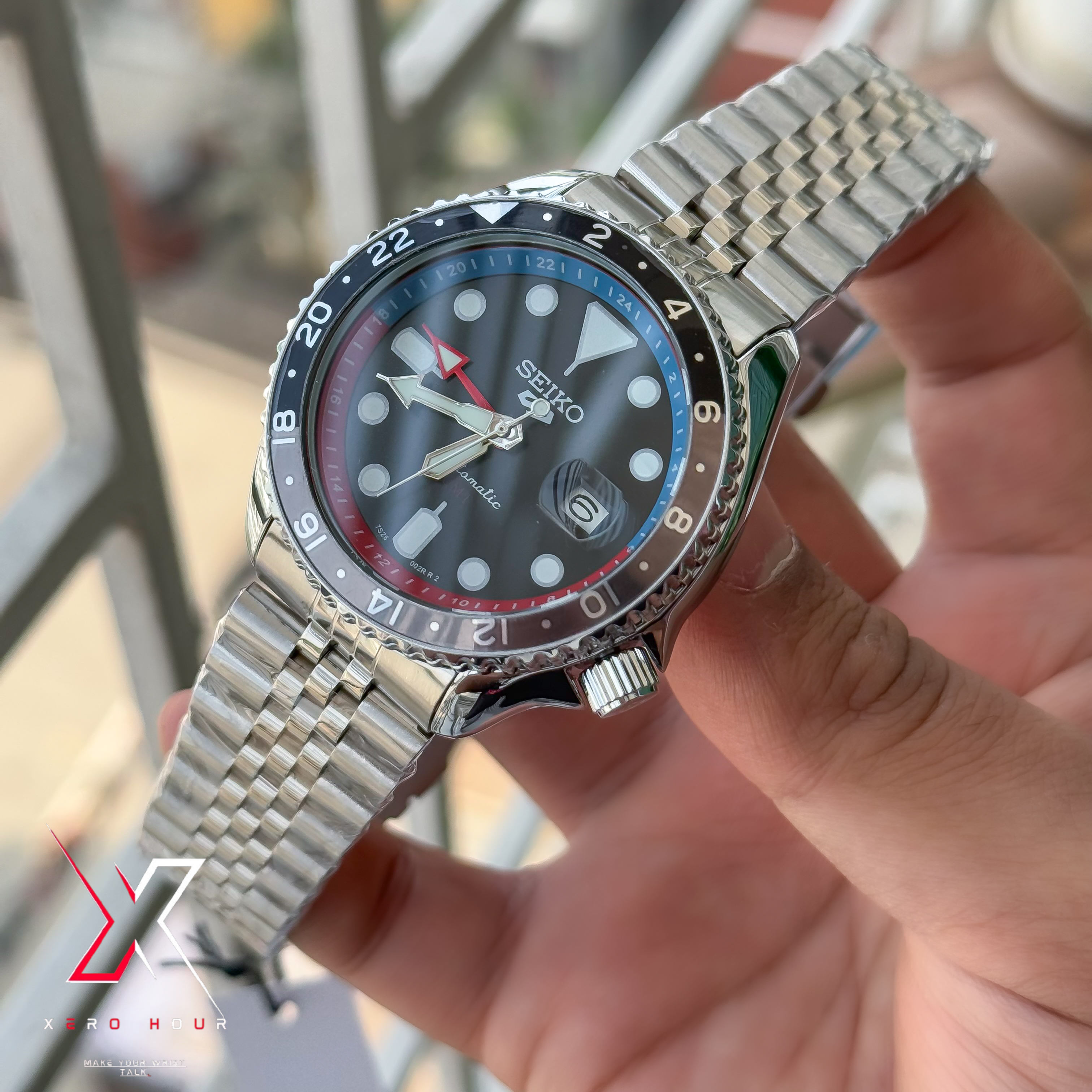 SEIKO GMT Master | Jubilee Chain | Automatic | Semi AAA Grade | Blue to red accent_img_5