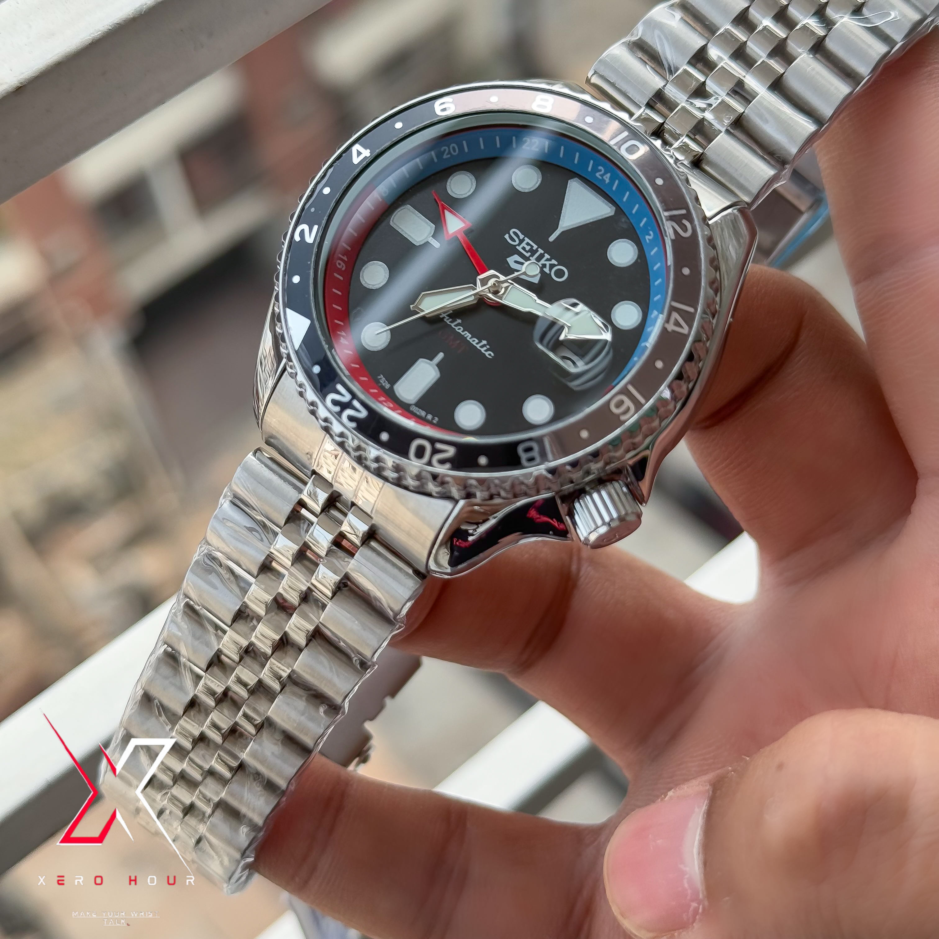 SEIKO GMT Master | Jubilee Chain | Automatic | Semi AAA Grade | Blue to red accent