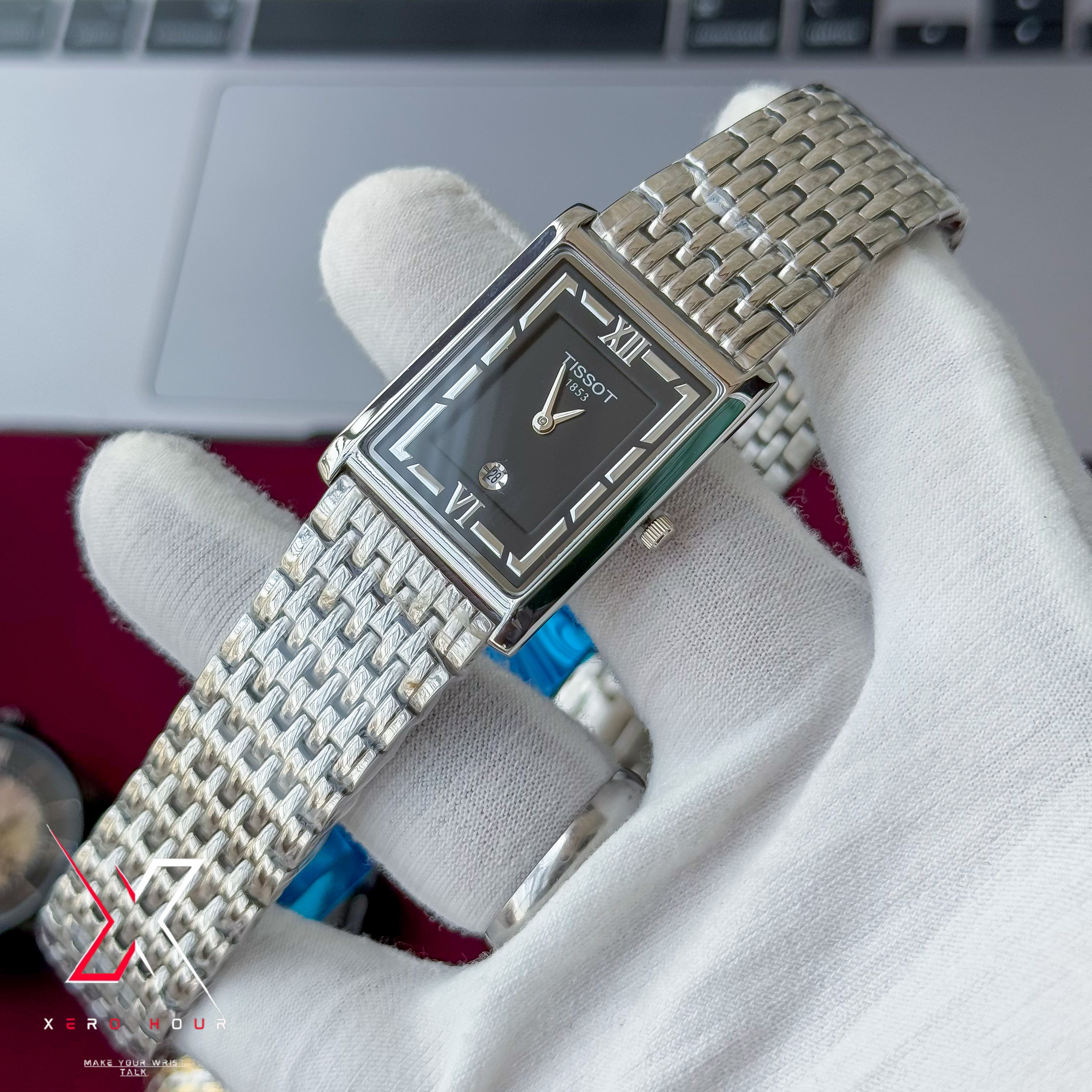 Tissot OLD MONEY STYLE | Super Slim Date Just | Chain SS | Single Tone Black dial_img_6