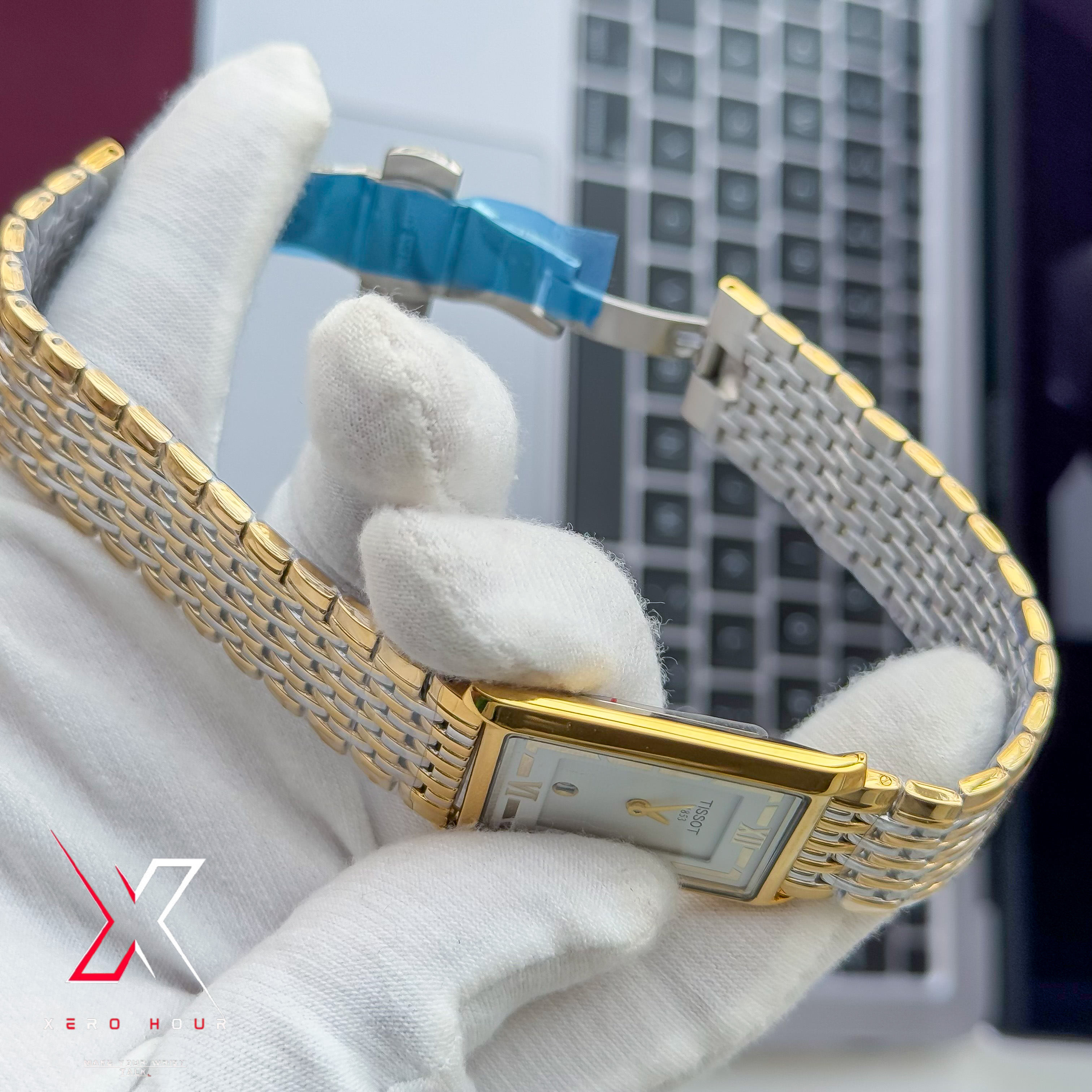 Tissot OLD MONEY STYLE | Super Slim Date Just | Chain SS | Dual Tone White dial_img_1