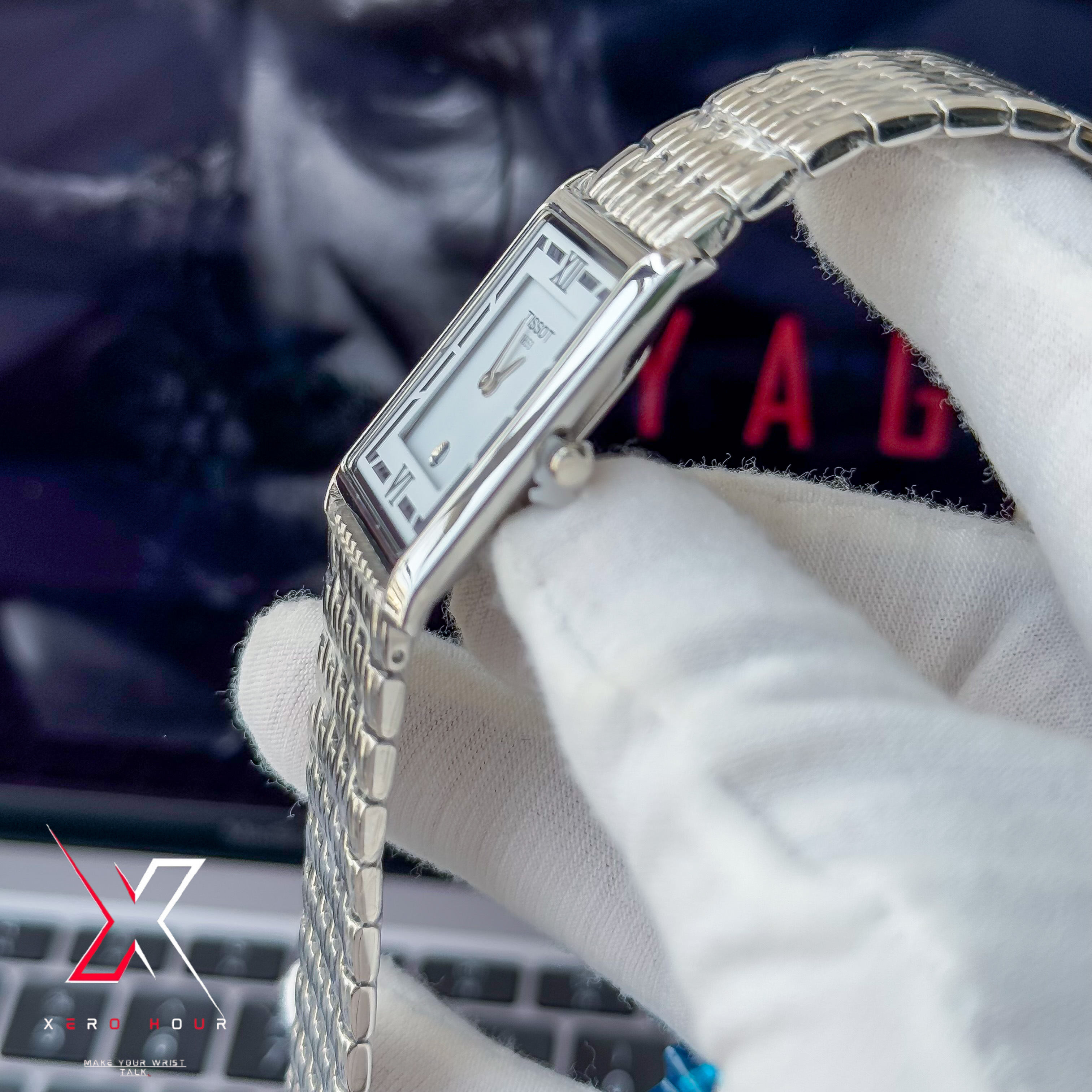 Tissot OLD MONEY STYLE | Super Slim Date Just | Chain SS | Single Tone white dial_img_1