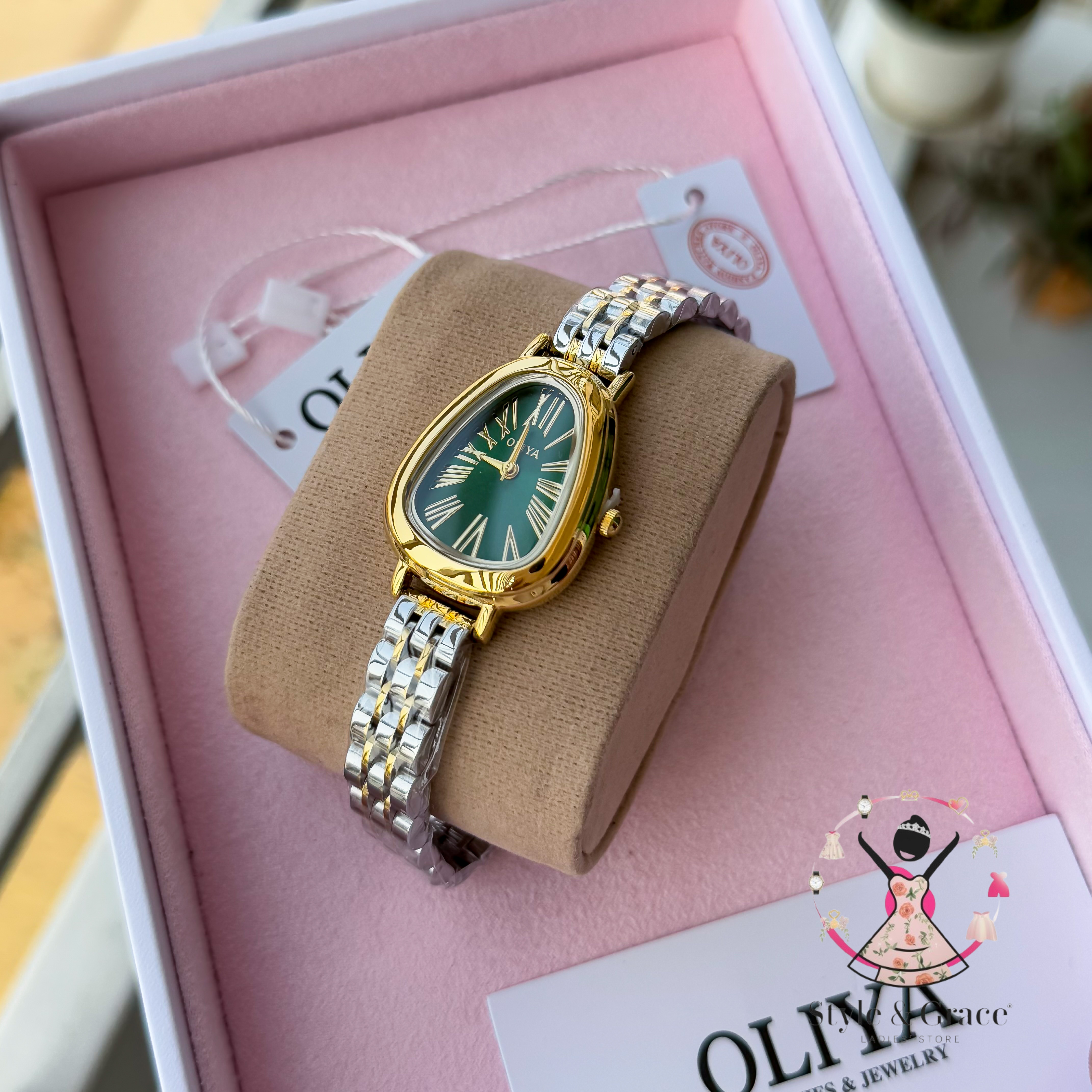 Oliya-Round Triangle | Green dial with gold accent | Dual Tone | Authentic Brand_img_1