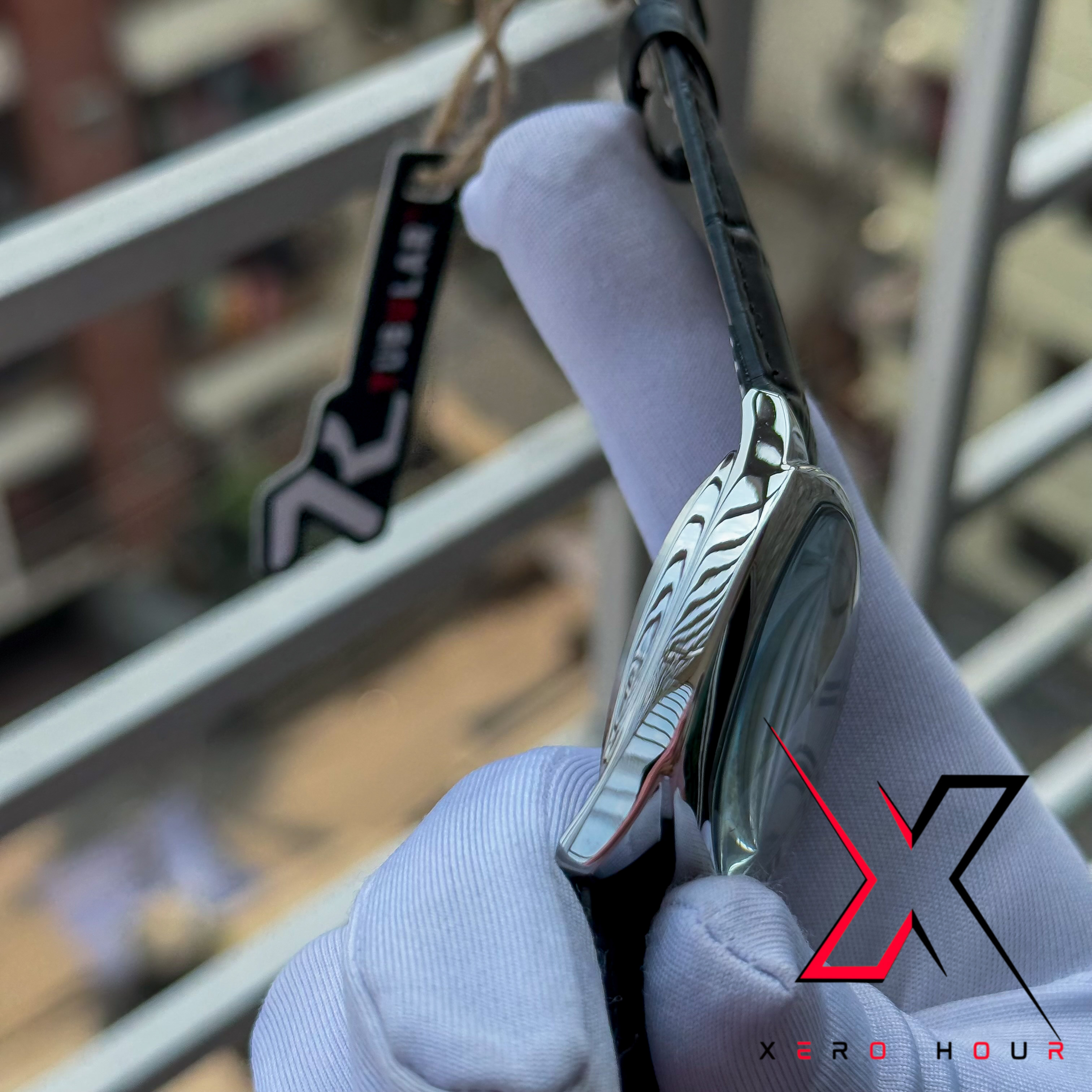 TUBULAR | SQUARE ROUND | DATE AND & SEPARATE SECOND DIAL | WHITE BLACK_img_4