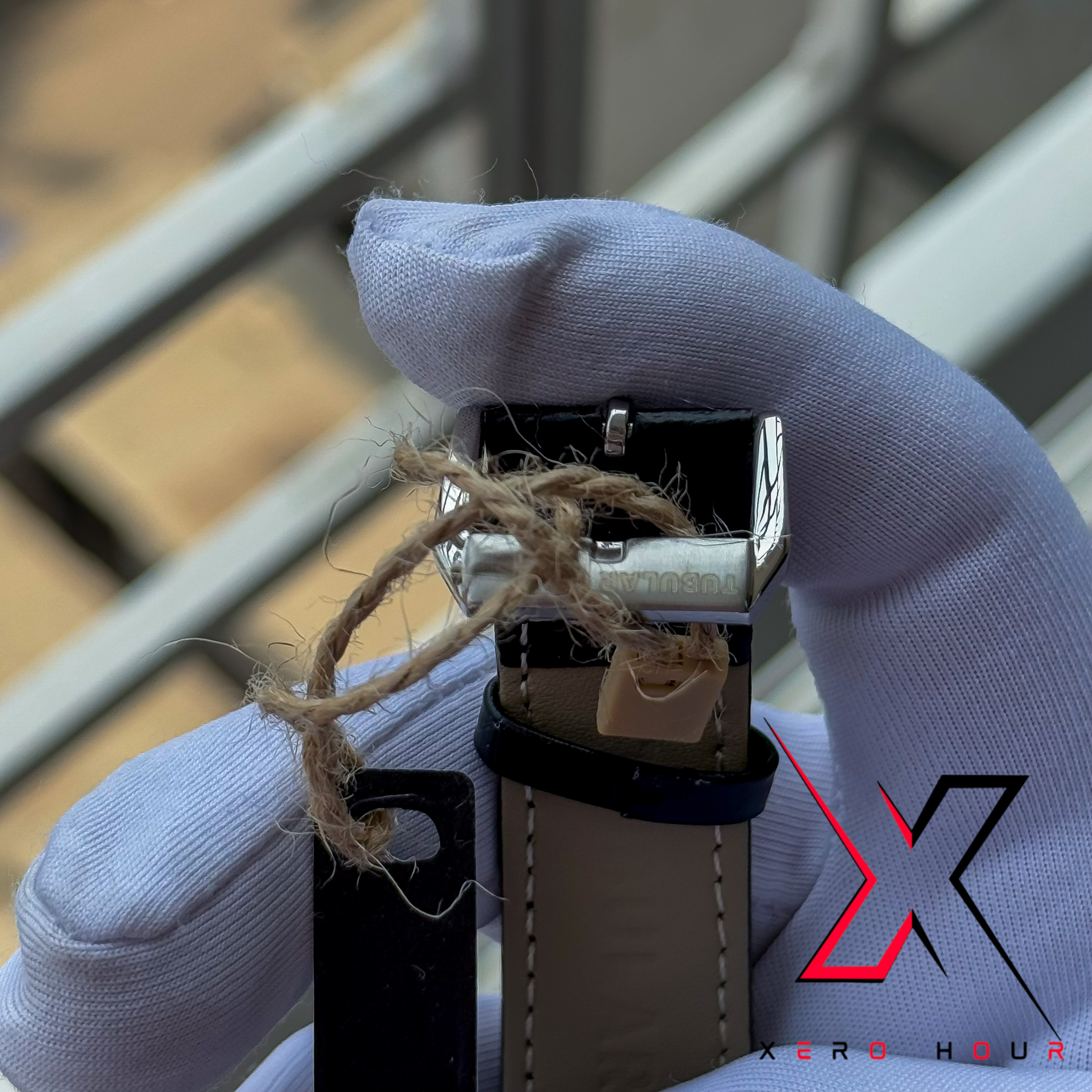 TUBULAR | SQUARE ROUND | DATE AND & SEPARATE SECOND DIAL | WHITE BLACK_img_6