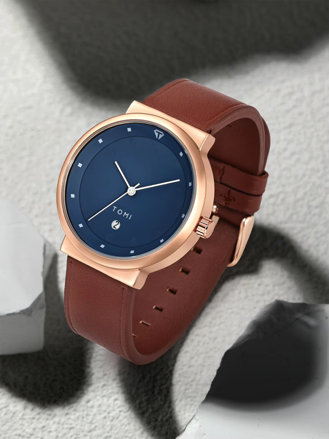 TOMI T-091 Men's Leather Belt Quartz Watch With Date (Blue)_img_1