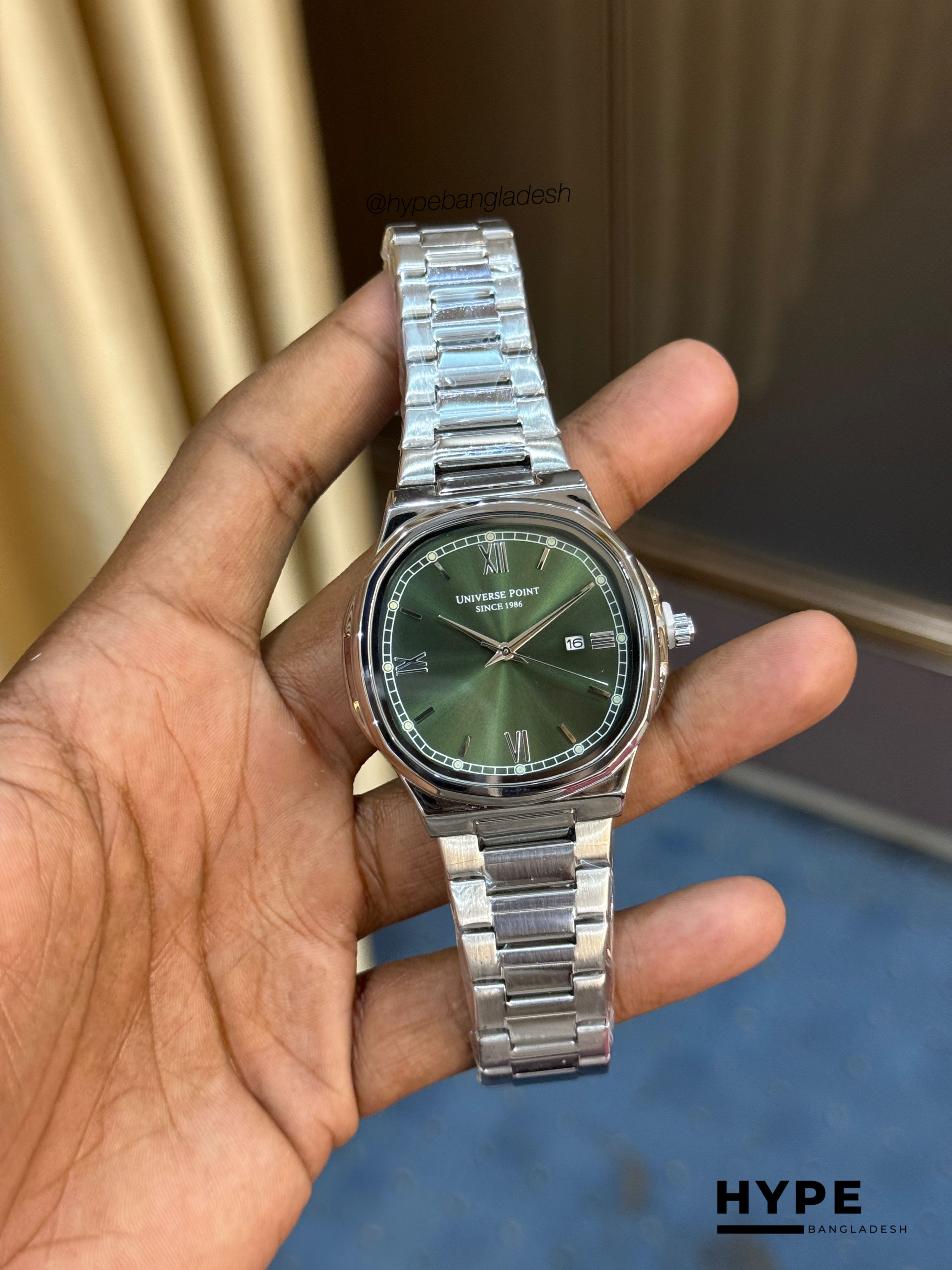 Universe Point Square Shape Quartz Watch With Date For Men (Silver-Green)_img_0