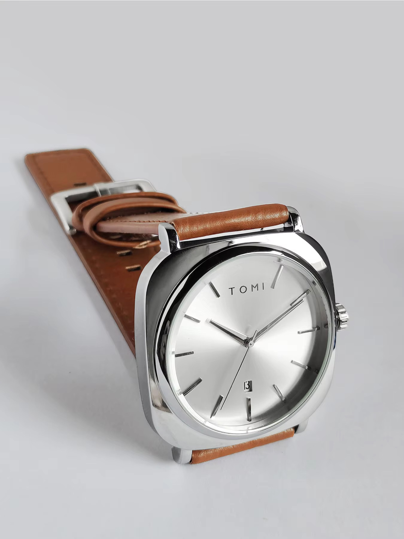 TOMI T-084 Men's Leather Belt Quartz Watch With Date (Brown-White)_img_2