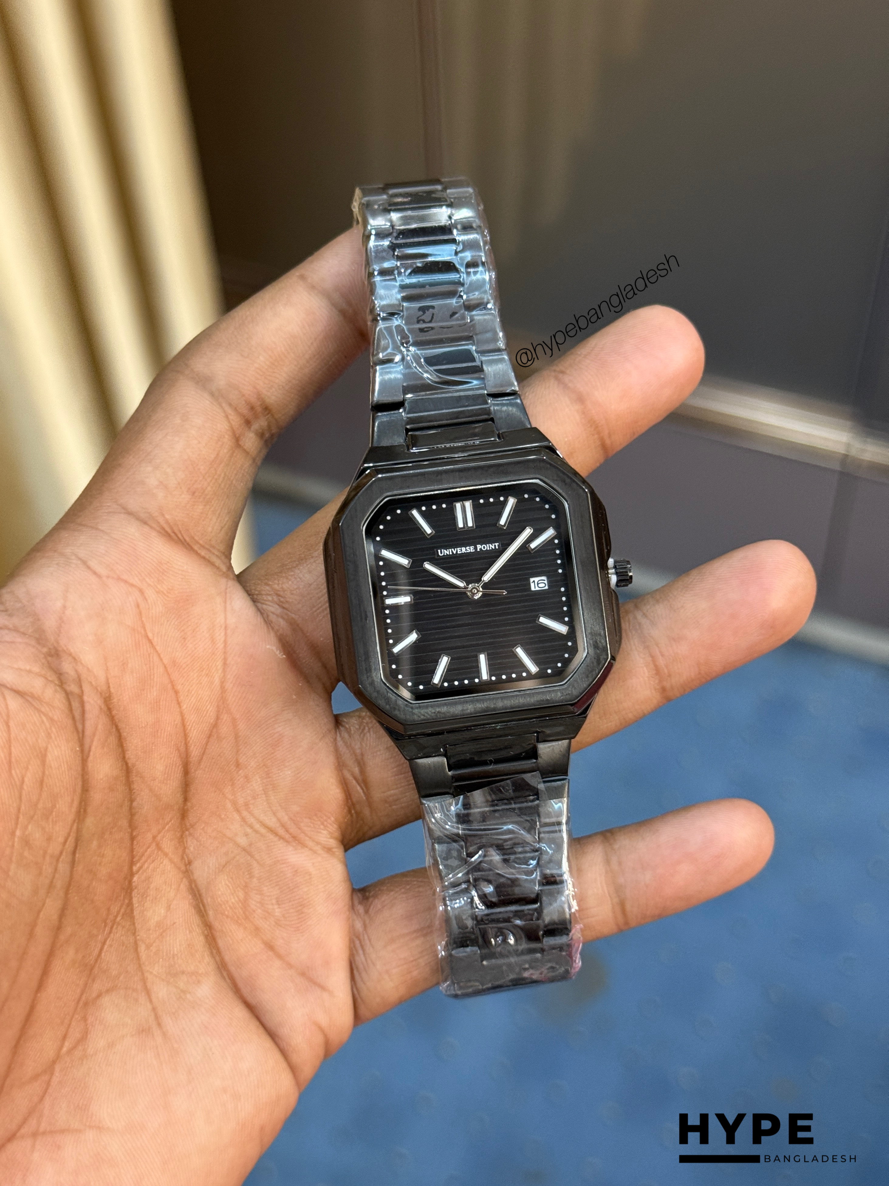 Universe Point Square Shape Quartz Watch With Date For Men (Black)_img_0