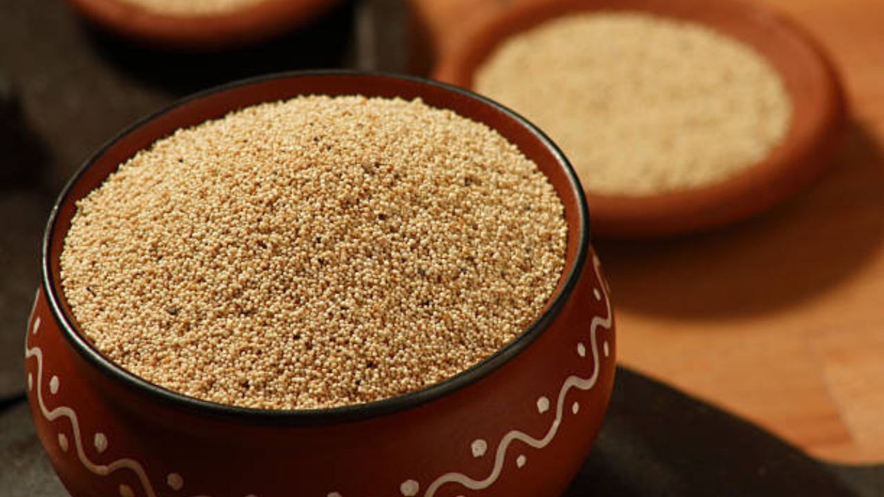 পোস্ত ডানা