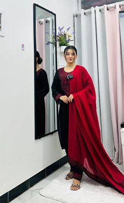 Sequence Embroidery Three Piece_img_2