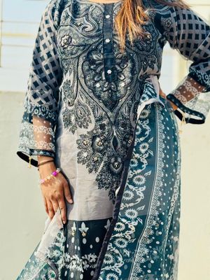 New Eid Collection Trendy Embroidery Work Digital Print Farsi Cut Organza 3 Piece Women Dress - Smoky Grey Elegance_img_1
