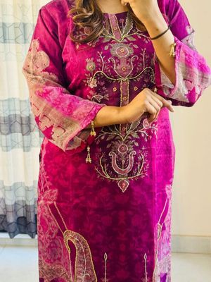 Royal Magenta Floral Embroidery Design Organza 3 Piece_img_1