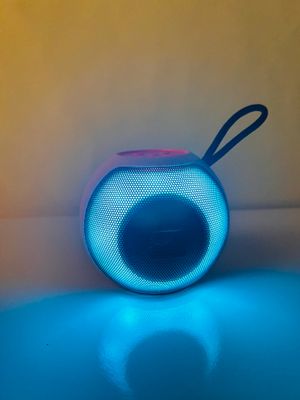 Wireless Portable RGB Speaker_img_1