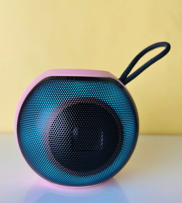 Wireless Portable RGB Speaker