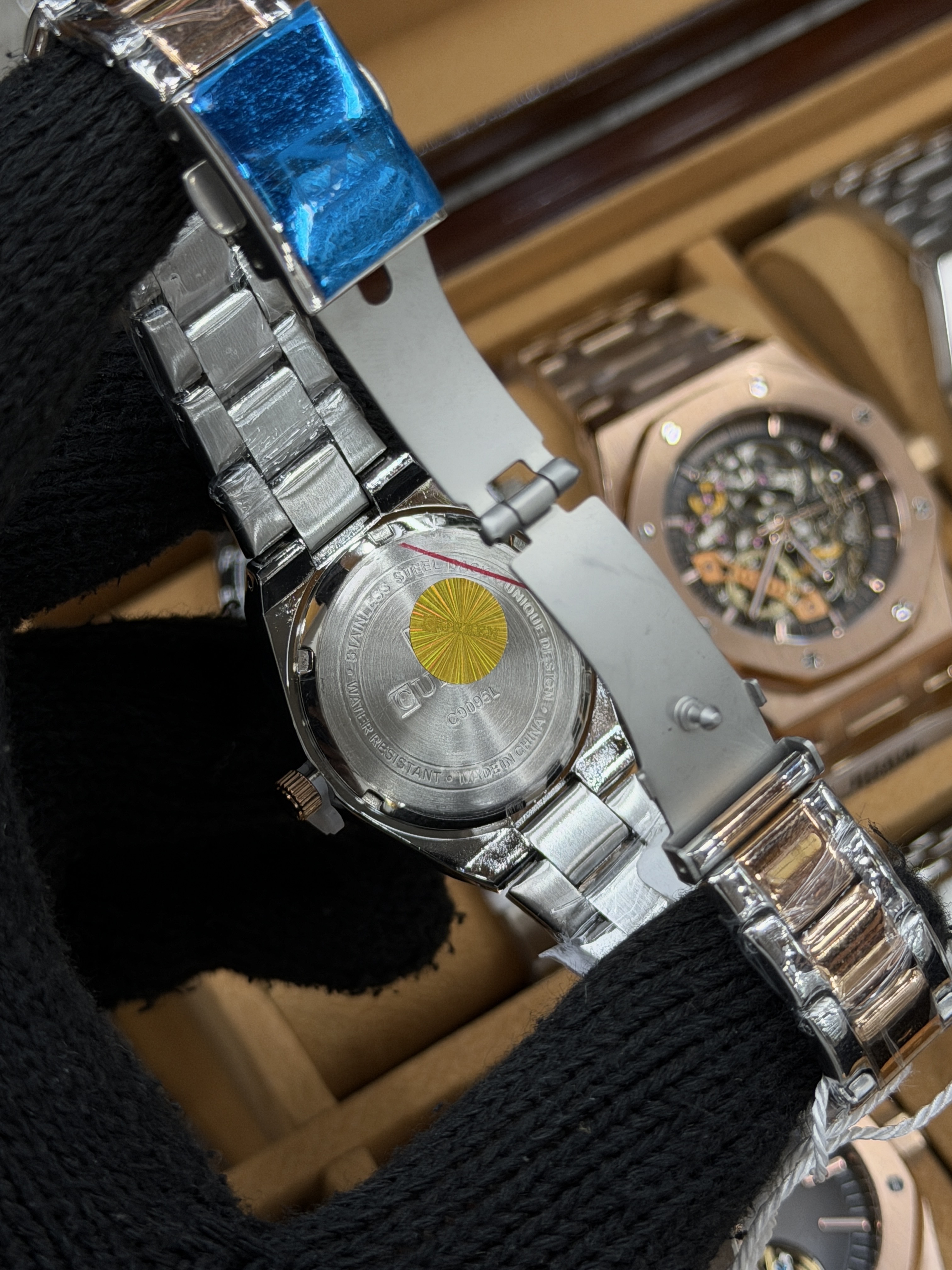 Curren 9095 women's quartz_img_4