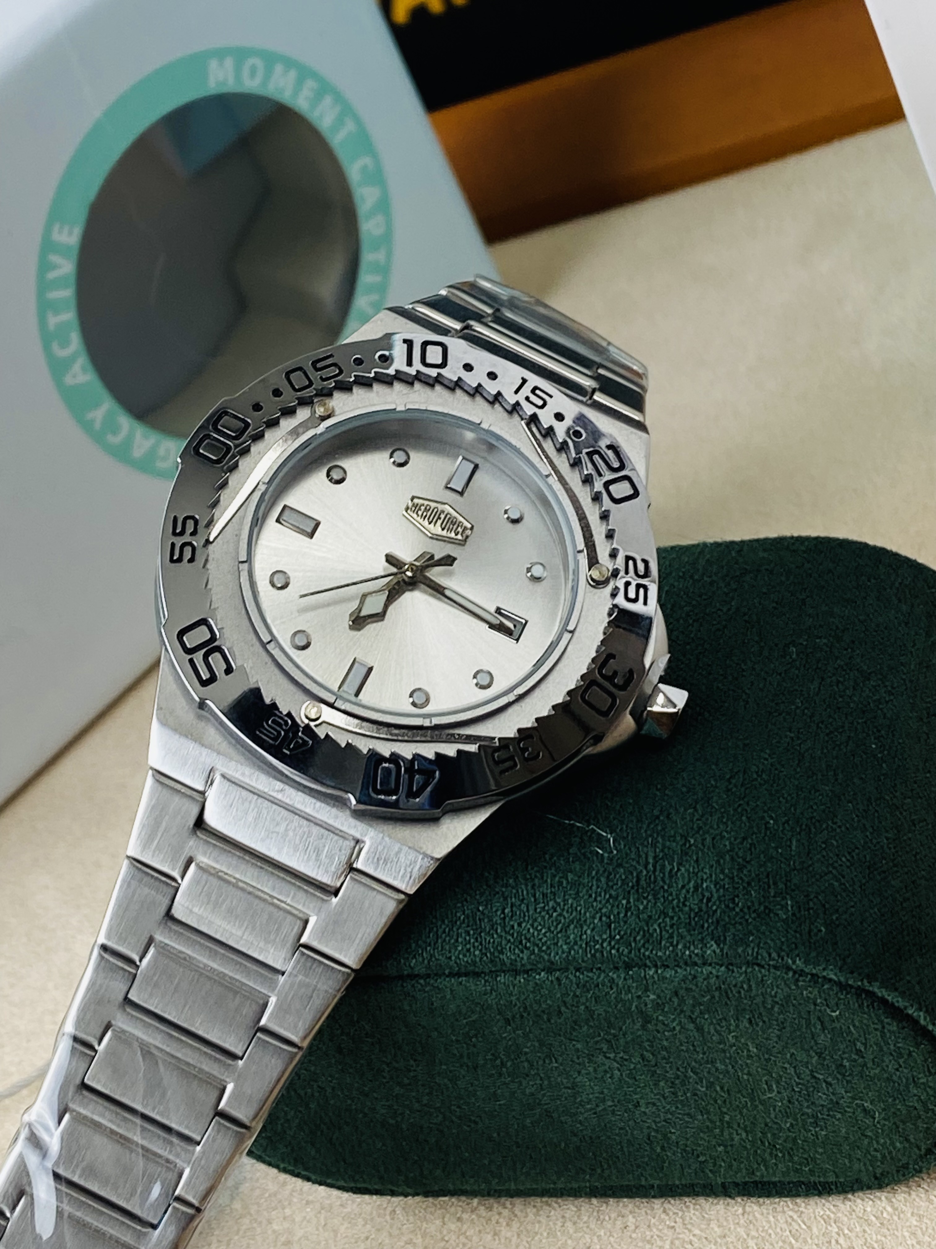 HeroForce 5009 โ Menโs Stainless Steel Chain Watch | Durable & Stylish Menโs Wristwatch