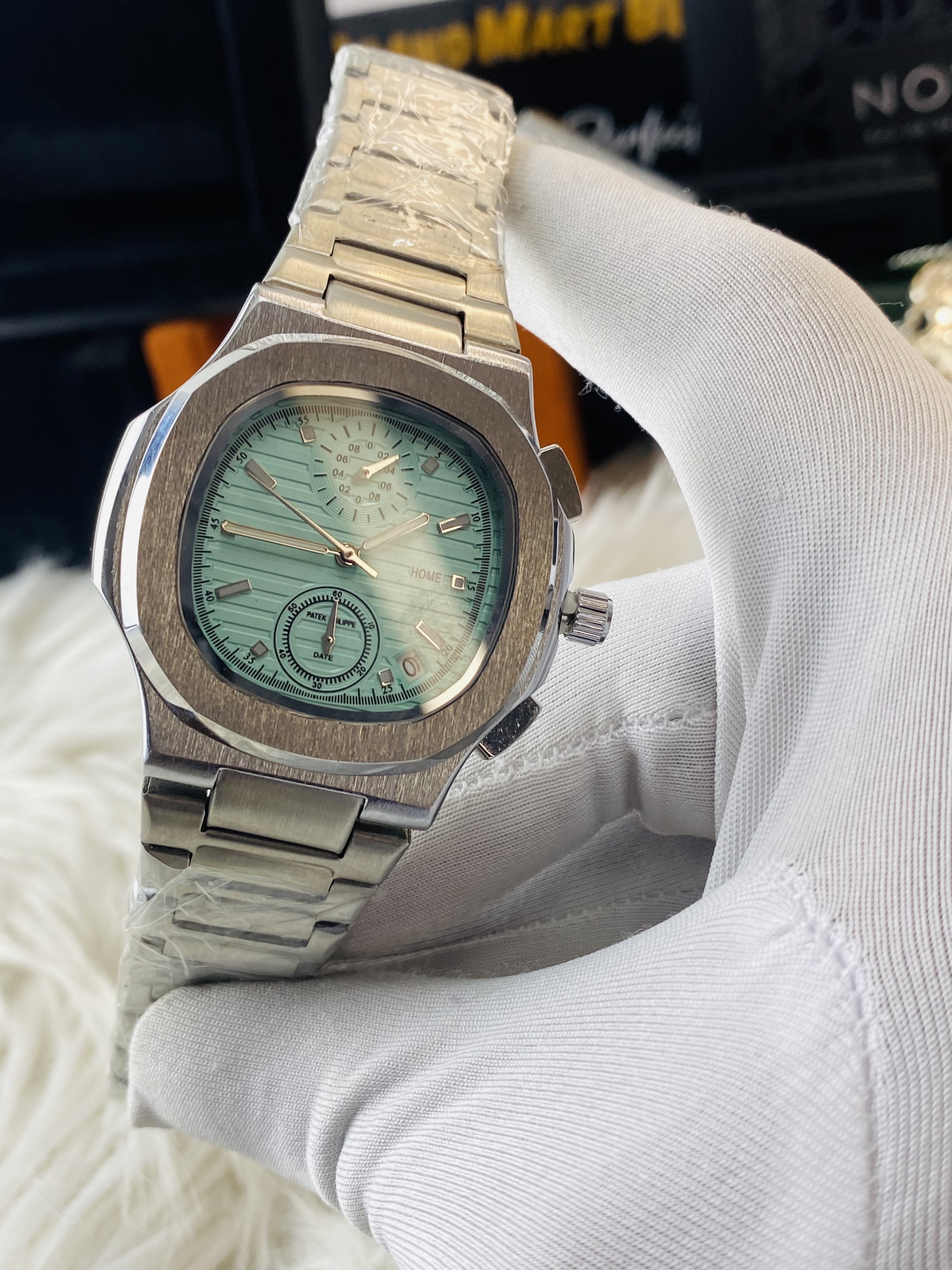Patek Philippe Nautilus Chronograph Watch || Tiffany DialDial_img_1