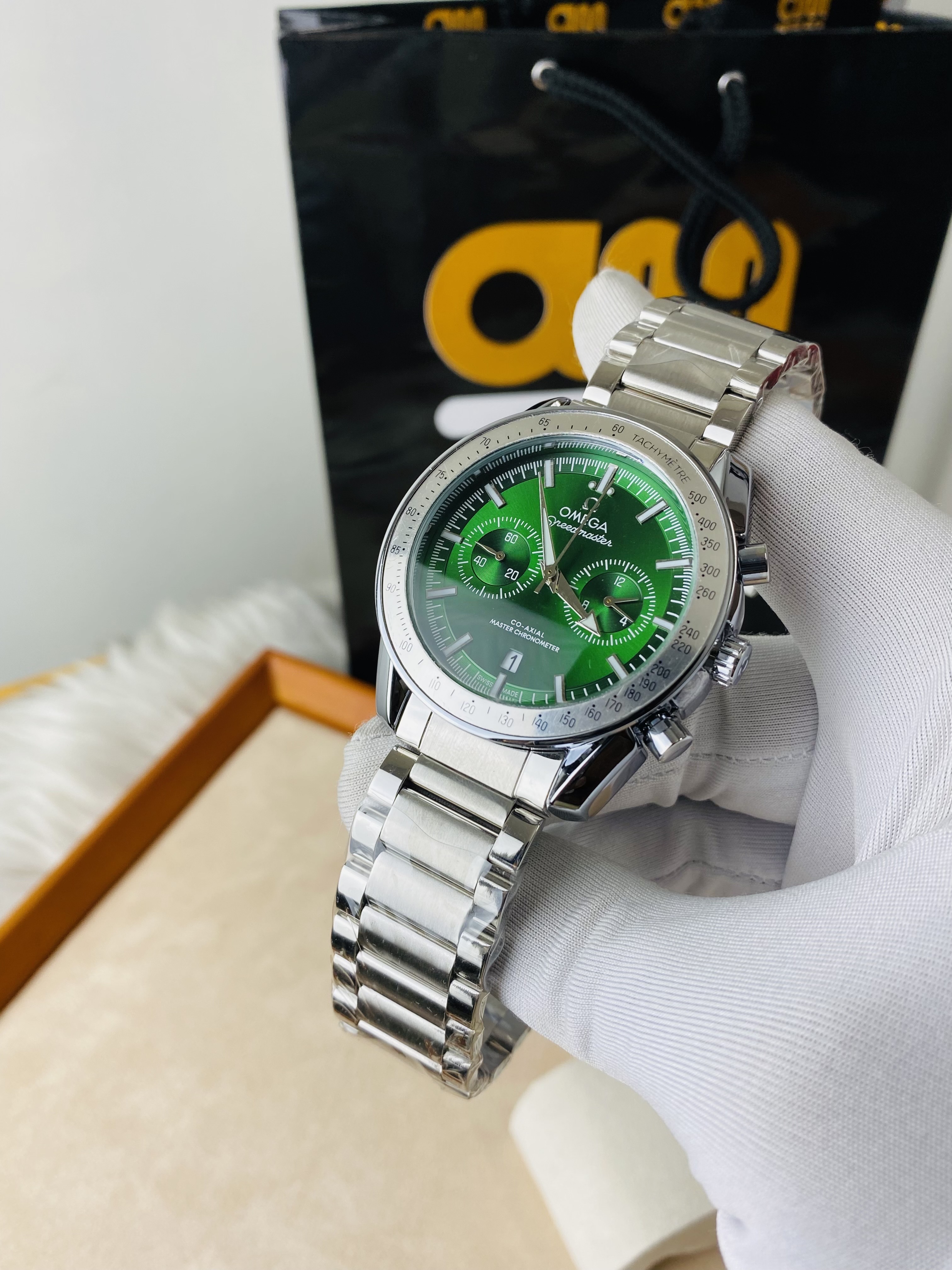 Omega Speed Master || Green Dial
