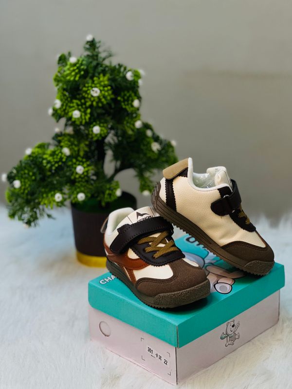 💎👟 Luxury & Comfort: The Ultimate Kids’ Footwear Collection! 🚀