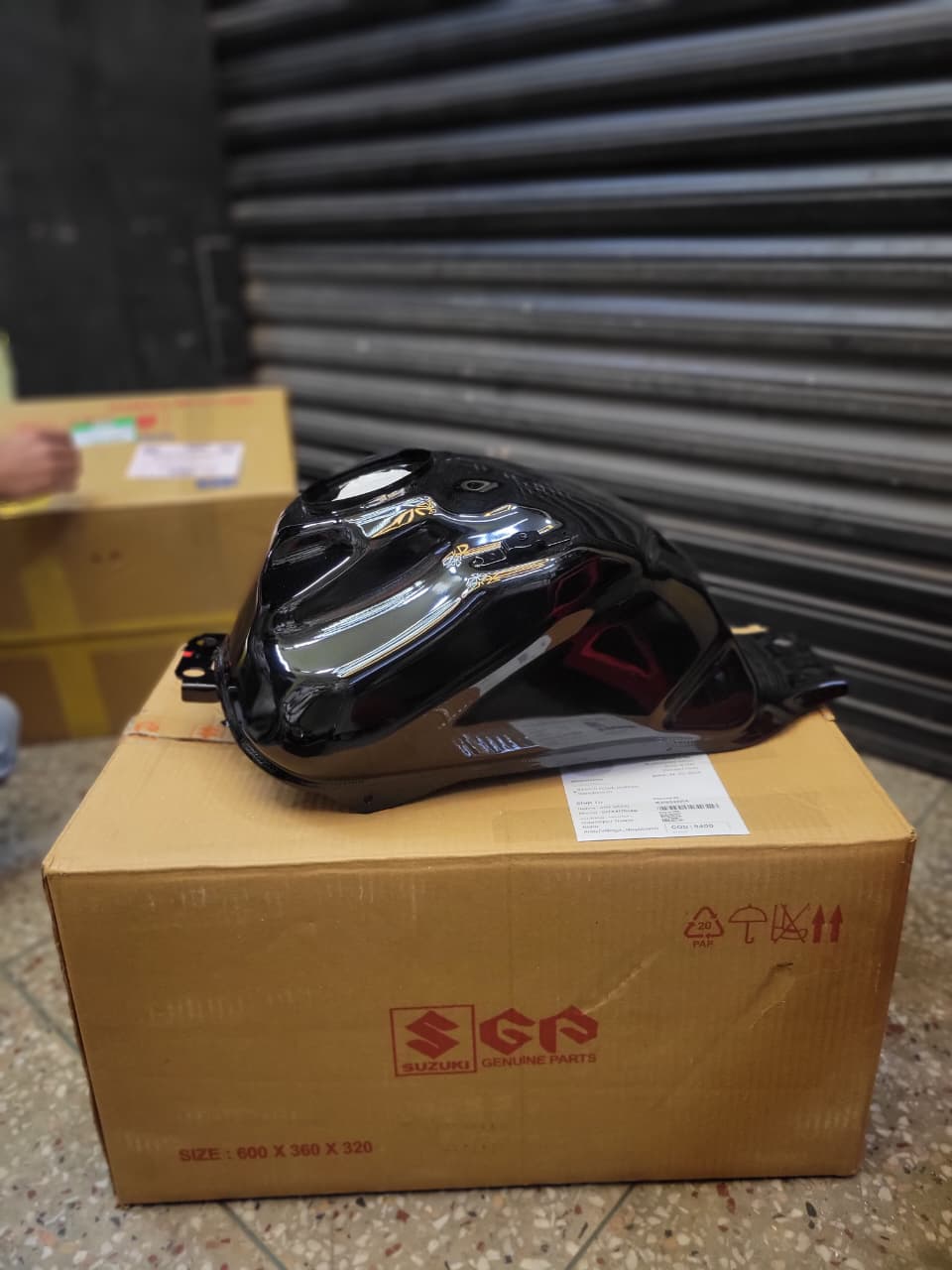 Fuel Tank for Suzuki Gixxer & Gixxer SF Old Model bike. P2_img_1