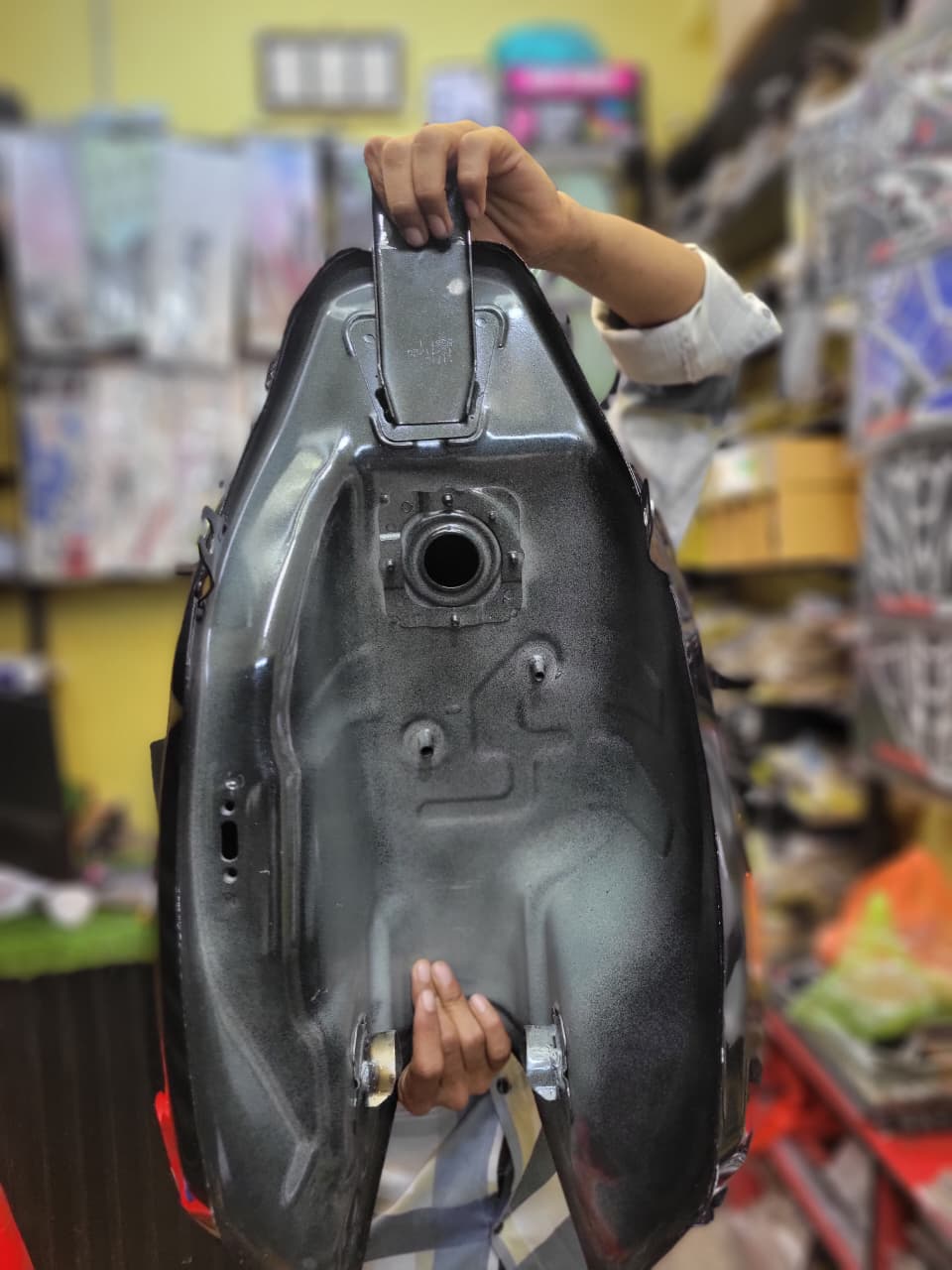 Fuel Tank for BAJAJ Pulser UG7 (Double & Single Disk ABS, Black-Red) bike._img_3