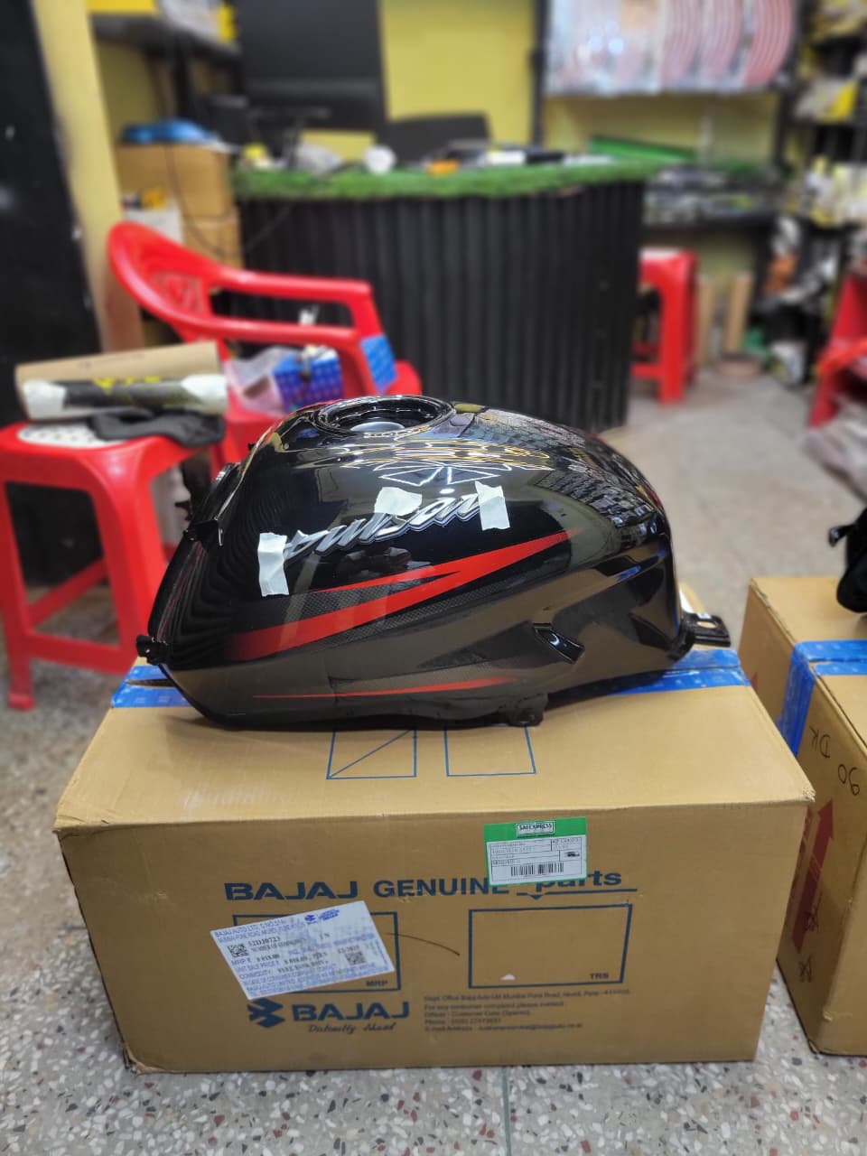 Fuel Tank for Bajaj Pulsar UG7 Black Red P2_img_1