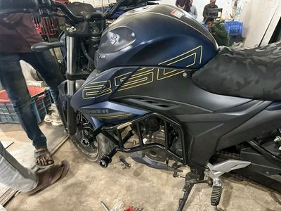 Premium Heavy Engin Gourde Bumper For Gixxer 250_img_1