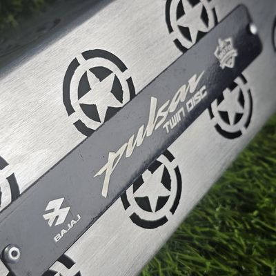 Premium SS Star Silencer Gourde For Pulser Twin Disc_img_2