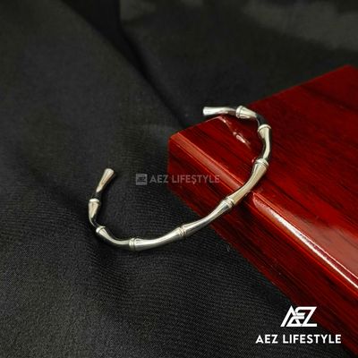 Prime Curve Cuff Bracelet (Silver Edition)_img_0