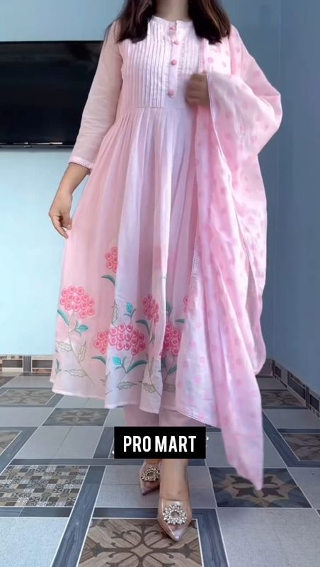 প্রিমিয়াম এম্ভ্রডারি গাউন থ্রি-পিস সেট 🌿 - Image 2