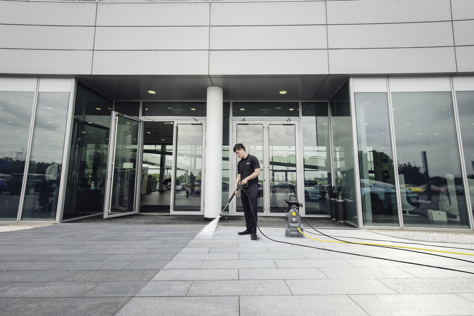 KARCHER HD 4/10x Classic High Pressure Washer | 1800W Power | 145 Bar | Integrated Hose Reel | Dirt Blaster | Car Washer | Stock: 15209760_img_7