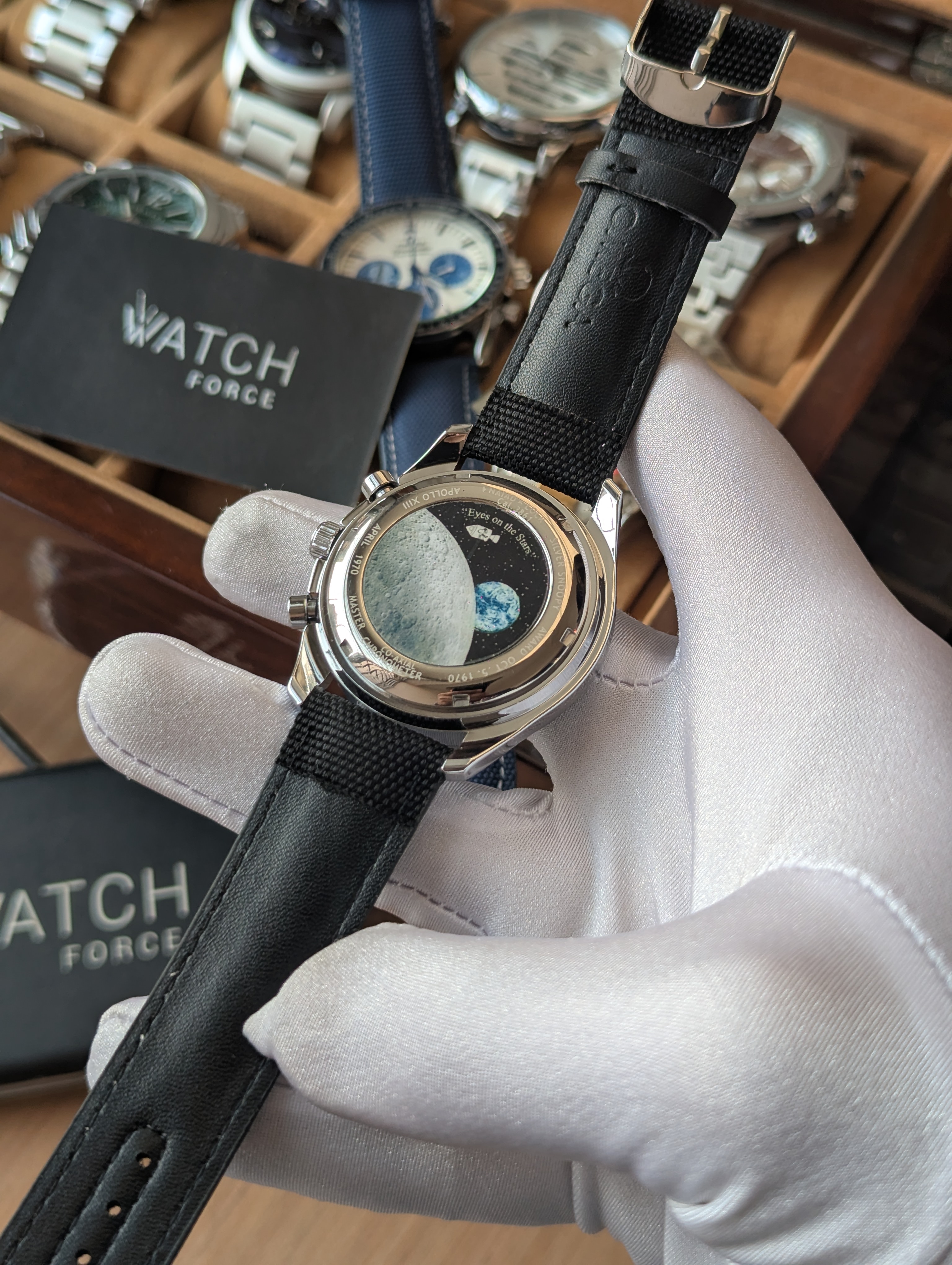 Omega Snoopy Chronograph Strap Watch_img_4