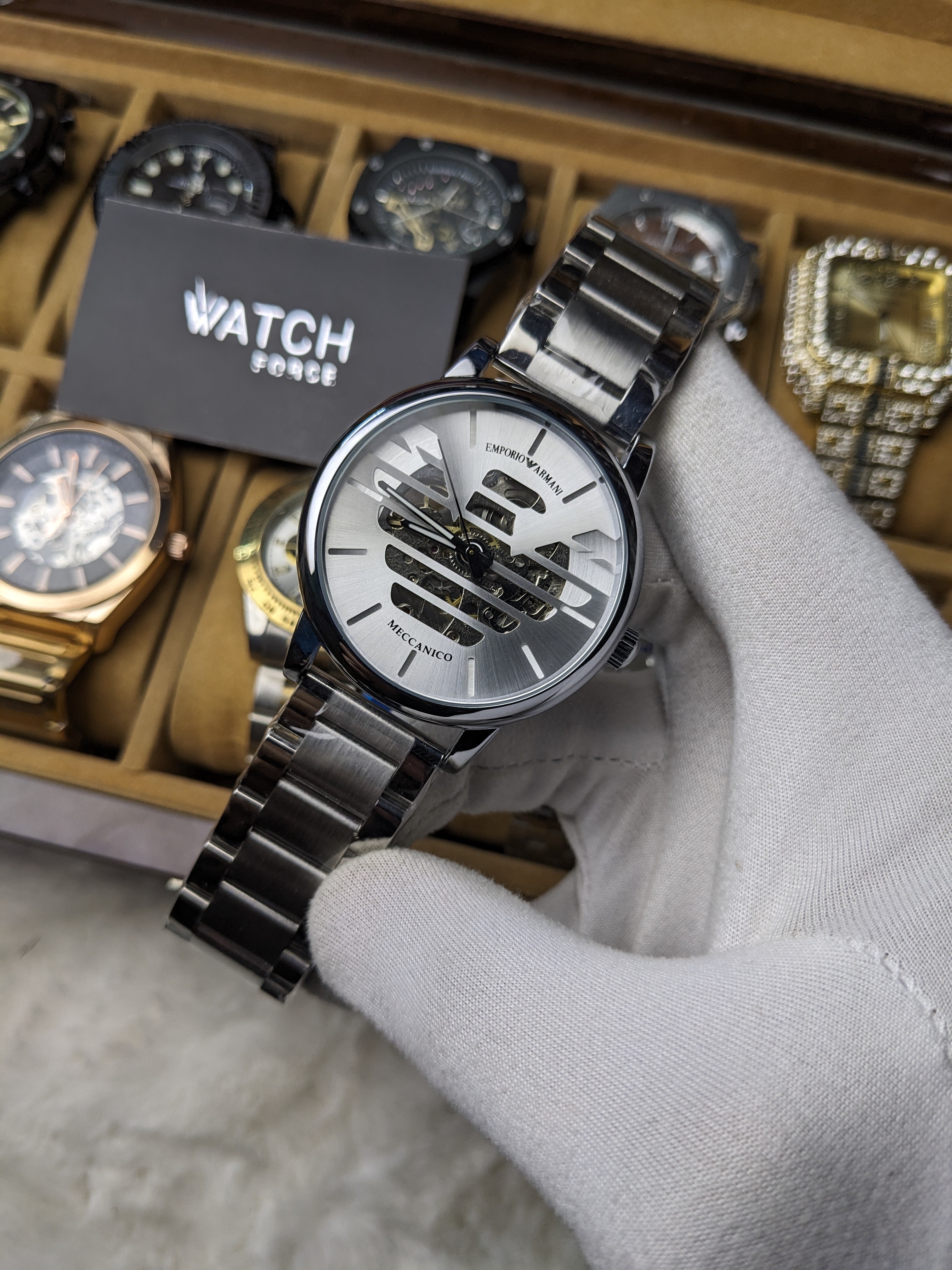 Emporia Armani White Mechanical Watch_img_1