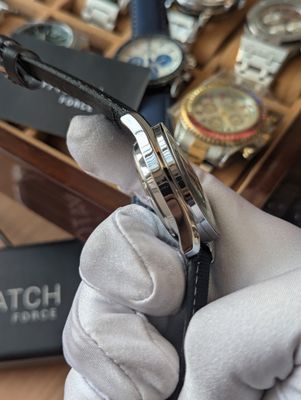 Omega Snoopy Chronograph Strap Watch_img_2