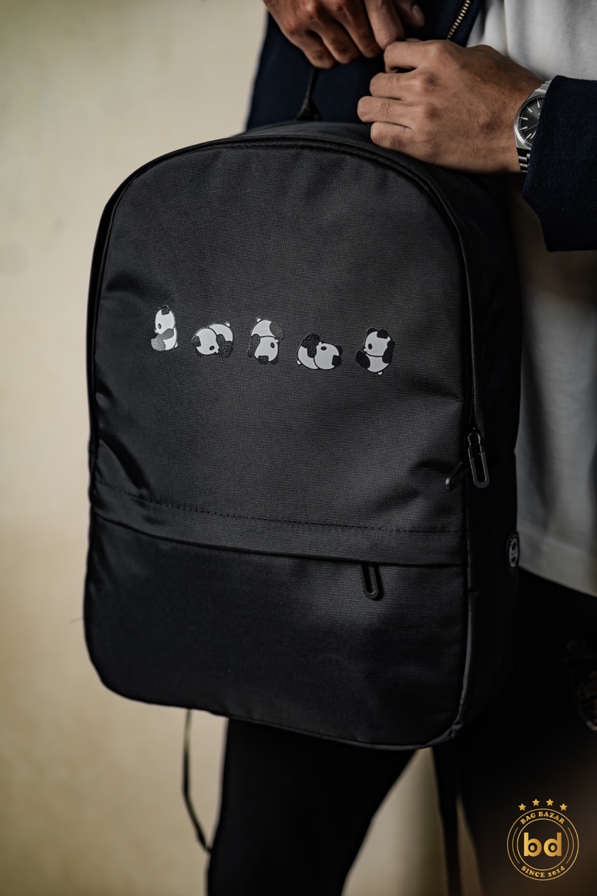 Sleepy Panda Backpack – Cute and Cozy Design for Animal Lovers_img_0