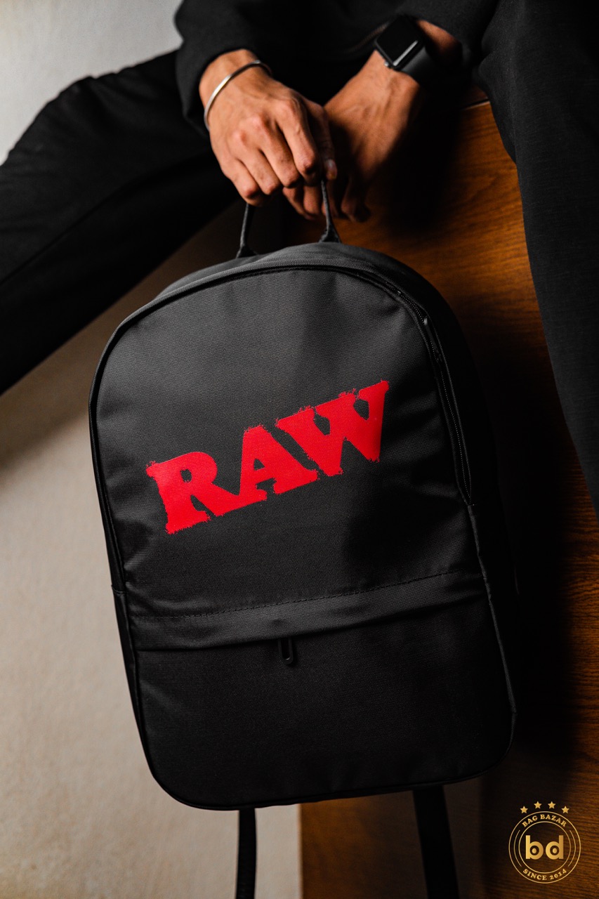 RAW Backpack – Minimalist and Bold_img_2