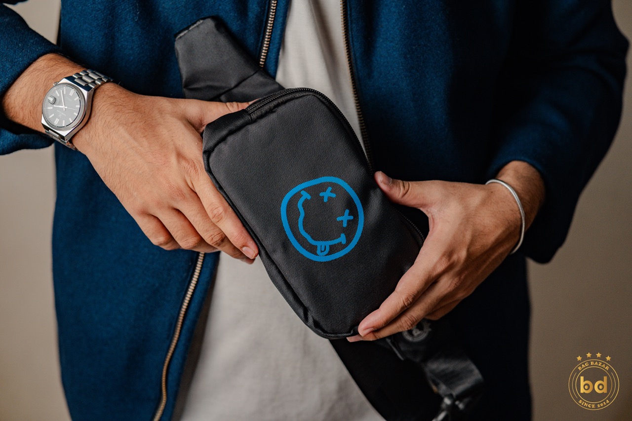 Nirvana (Blue) Fannypack – A classic design for fans_img_1