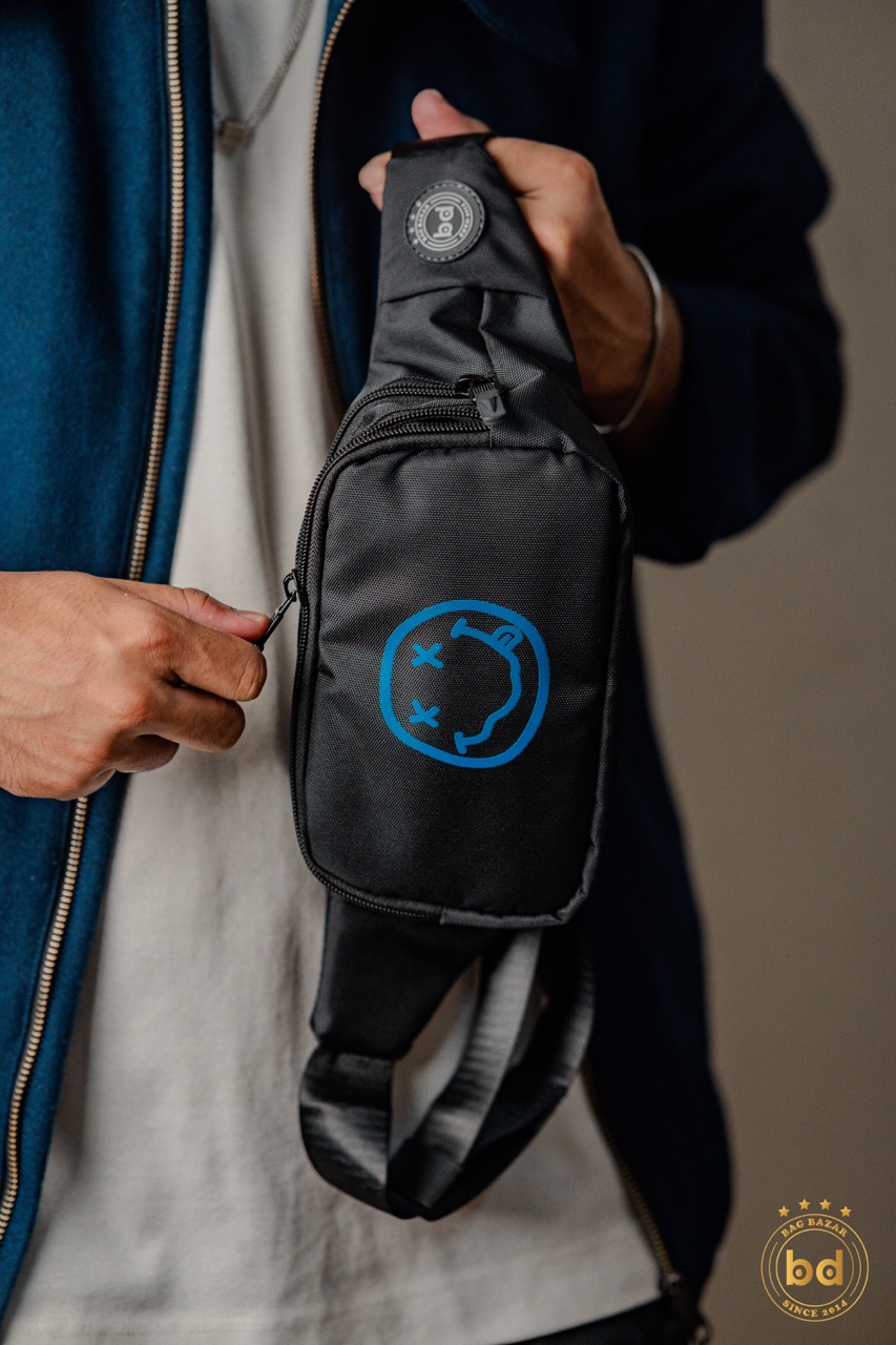 Nirvana (Blue) Fannypack – A classic design for fans_img_2