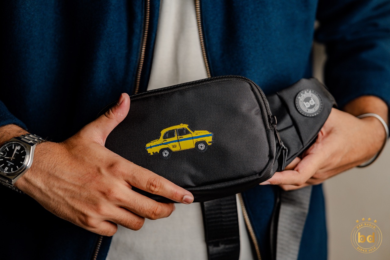 Yellow Taxi Fannypack– A Nod to Classic City Taxis_img_3