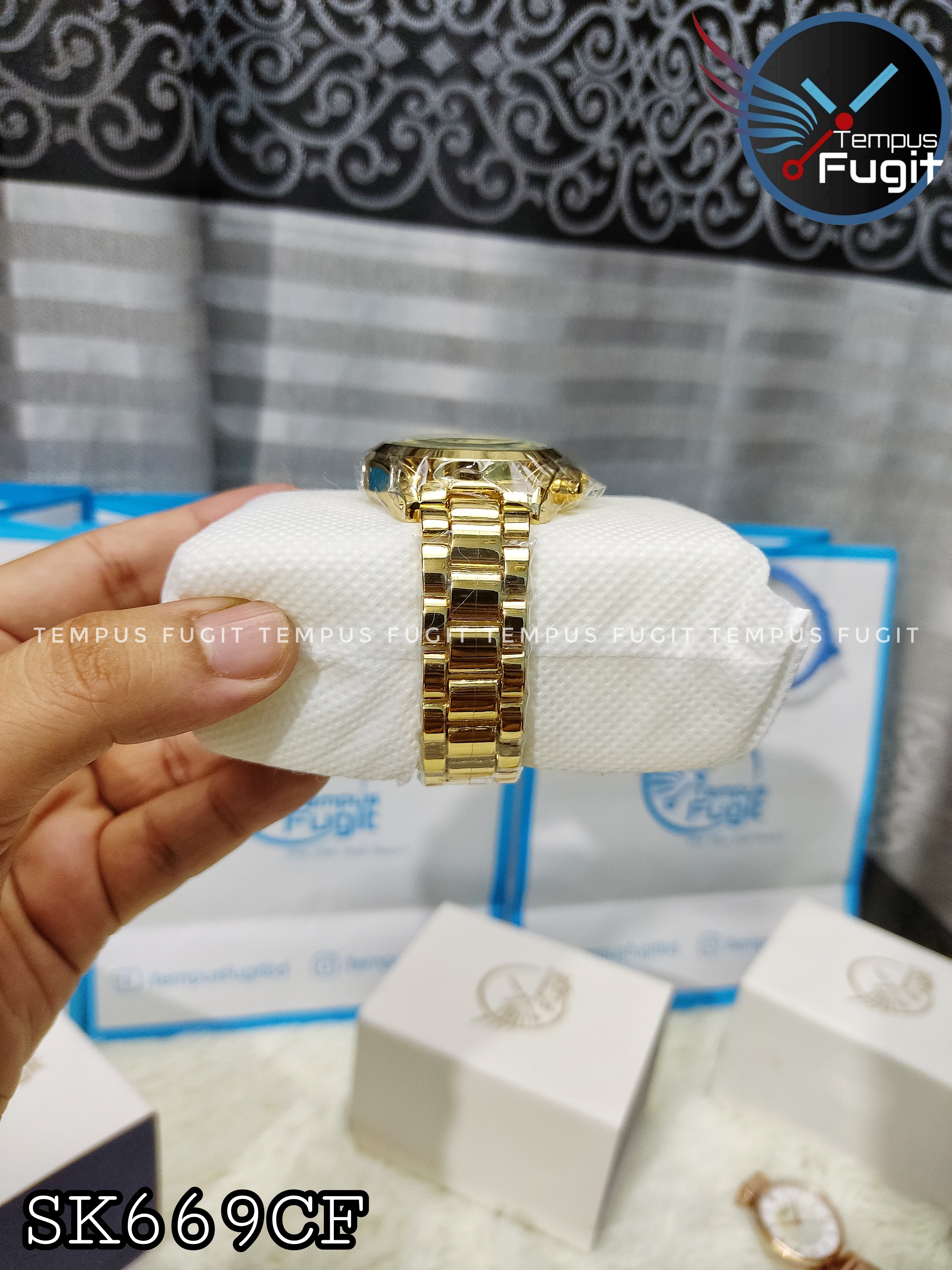 SKMEI 1897 Ladies Chain Watch - Golden Dial- Golden Bezel- Golden Chain- TF Code SK669CF_img_13