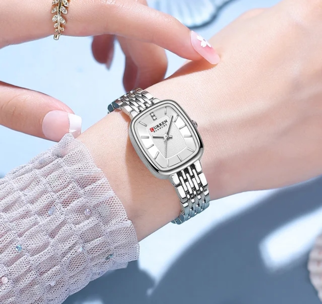 Curren 9093 Ladies Chain Watch- Whitish Silver Dial- Silver Bezel- Silver Chain- TF Code CR892CF_img_2