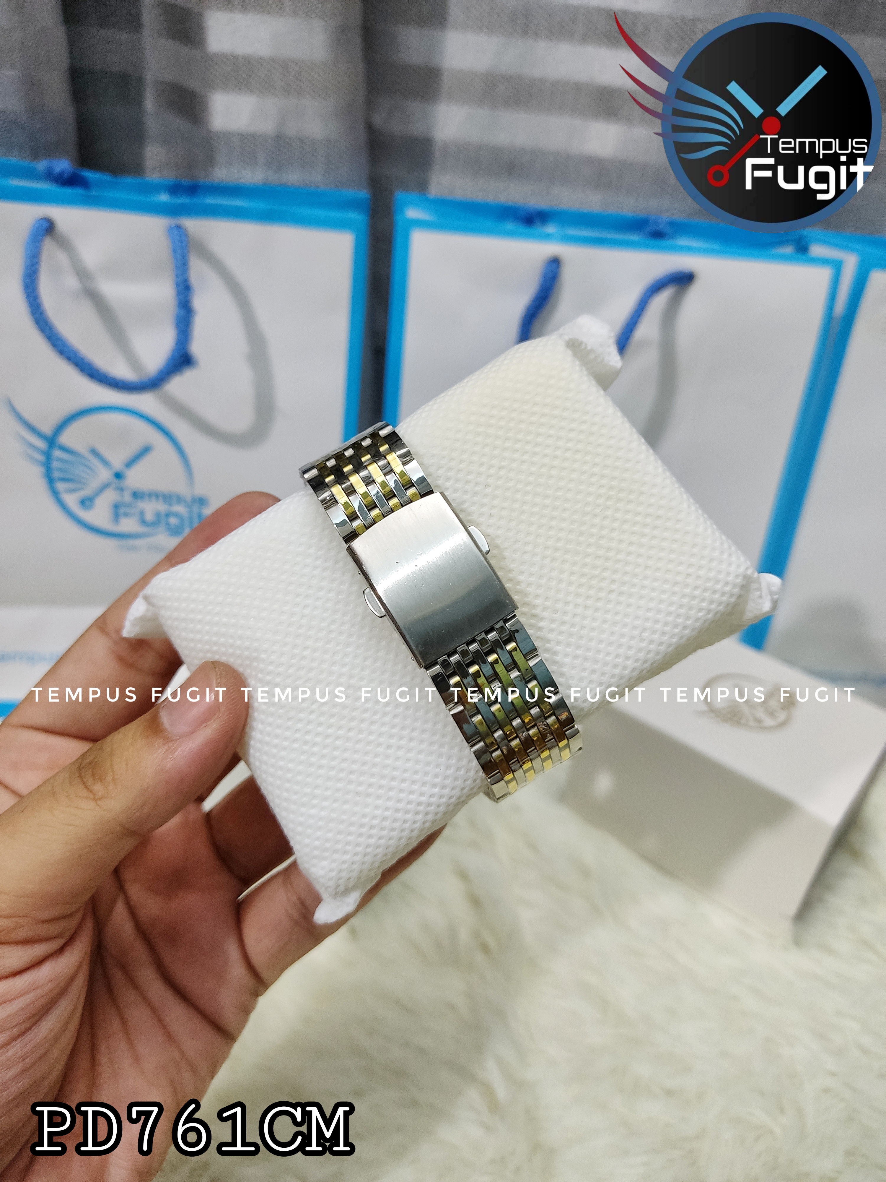 Poedagar 836 Copy Gents Chain Watch- Silver Dial- Golden Bezel- Silver+Golden Chain- TF Code PD761CM_img_5