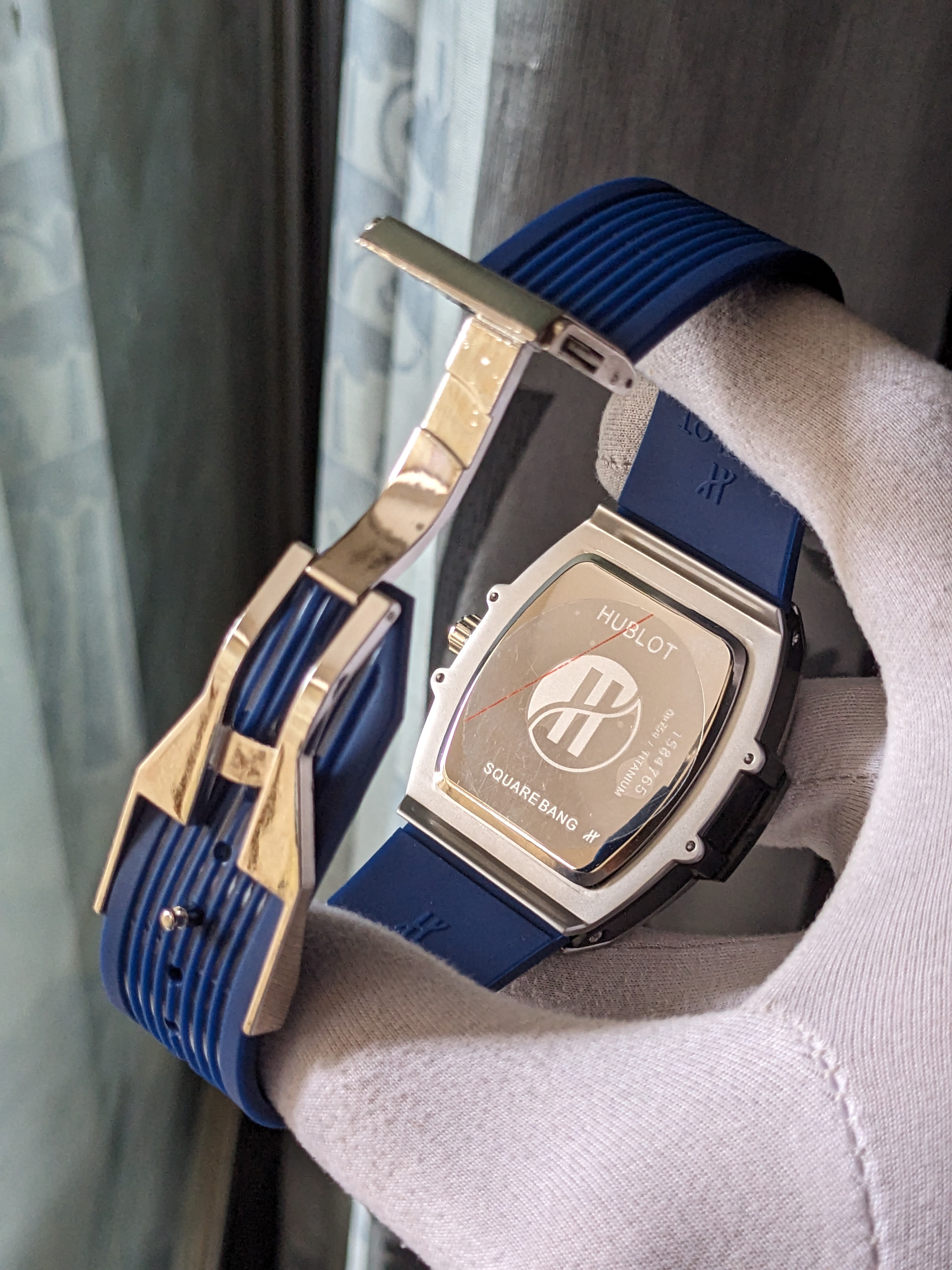 Hublot Blue Square Quartz Watch_img_3