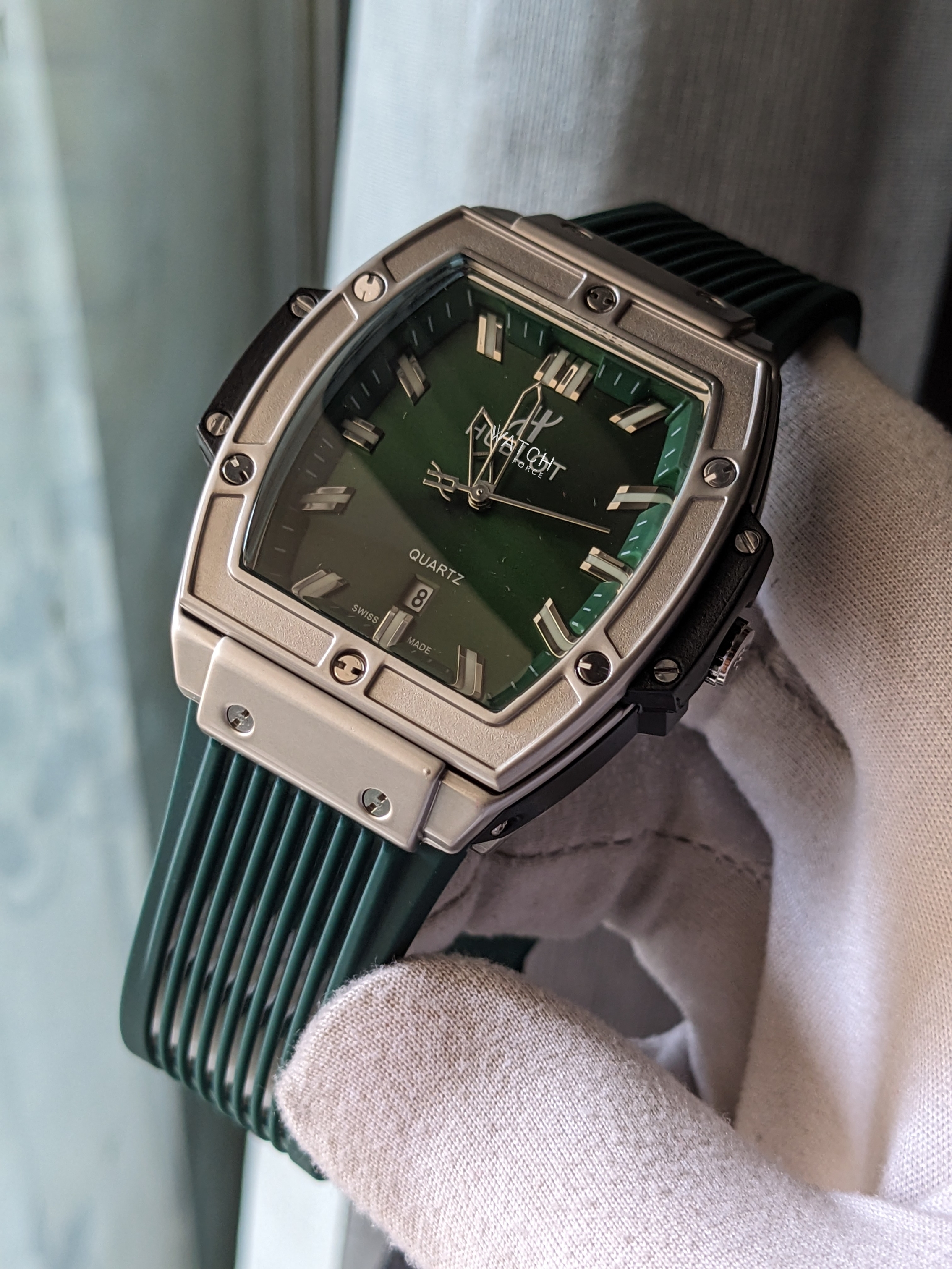 Hublot Green Square Quartz Watch_img_1