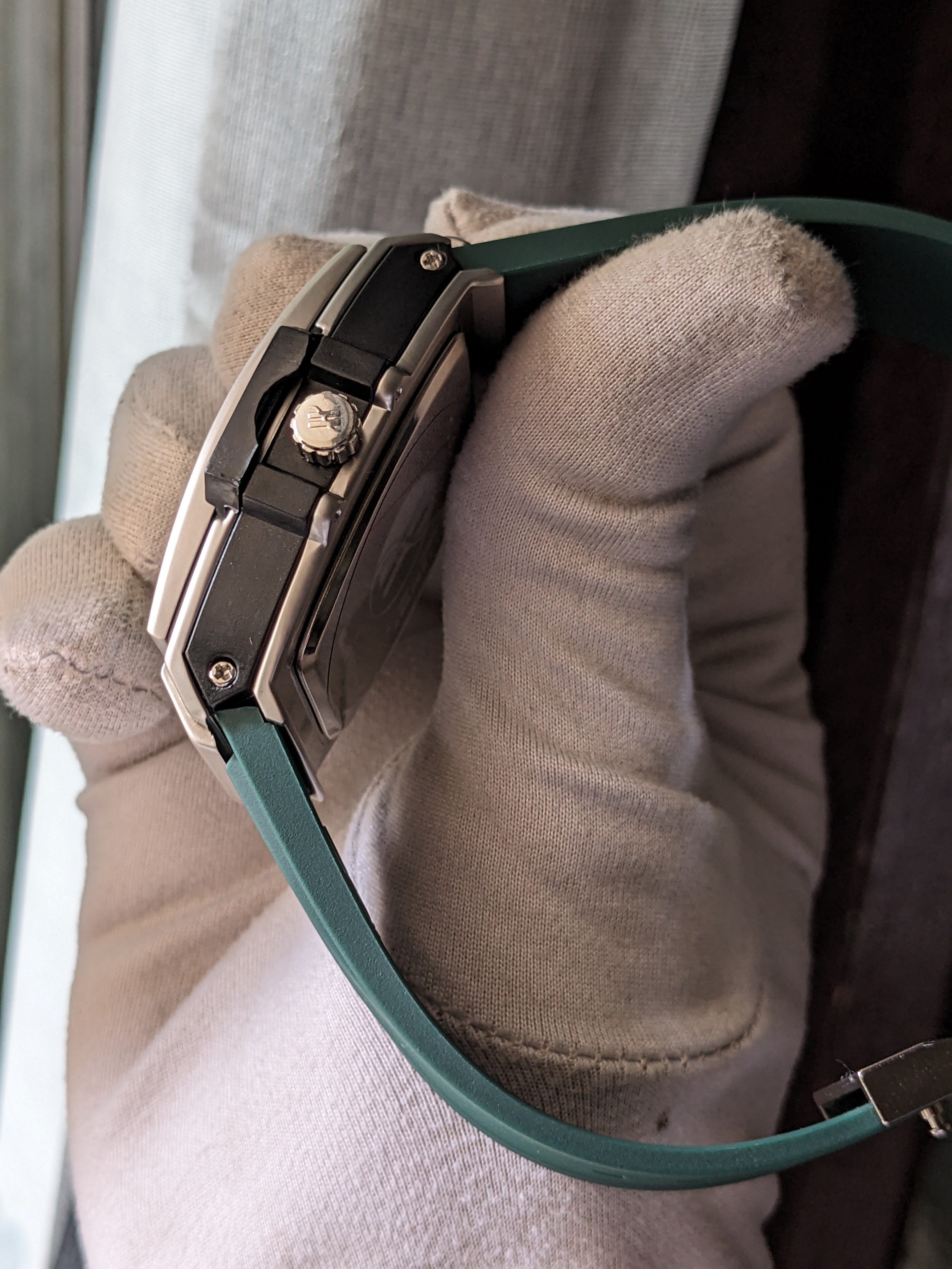 Hublot Green Square Quartz Watch_img_2